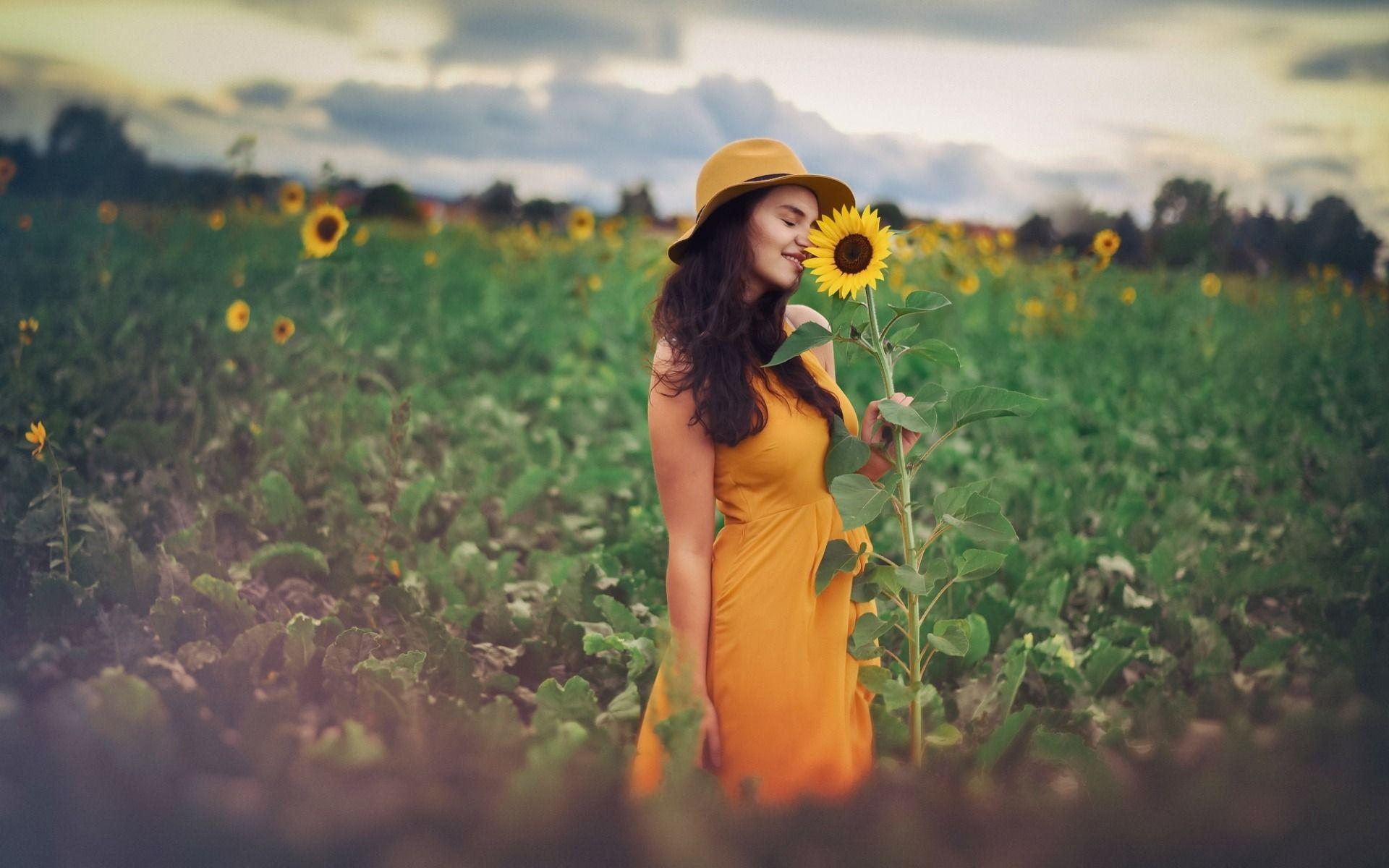 1920x1200 Download Wallpaper flowers sunflower field girl dress yellow, 1920x1200