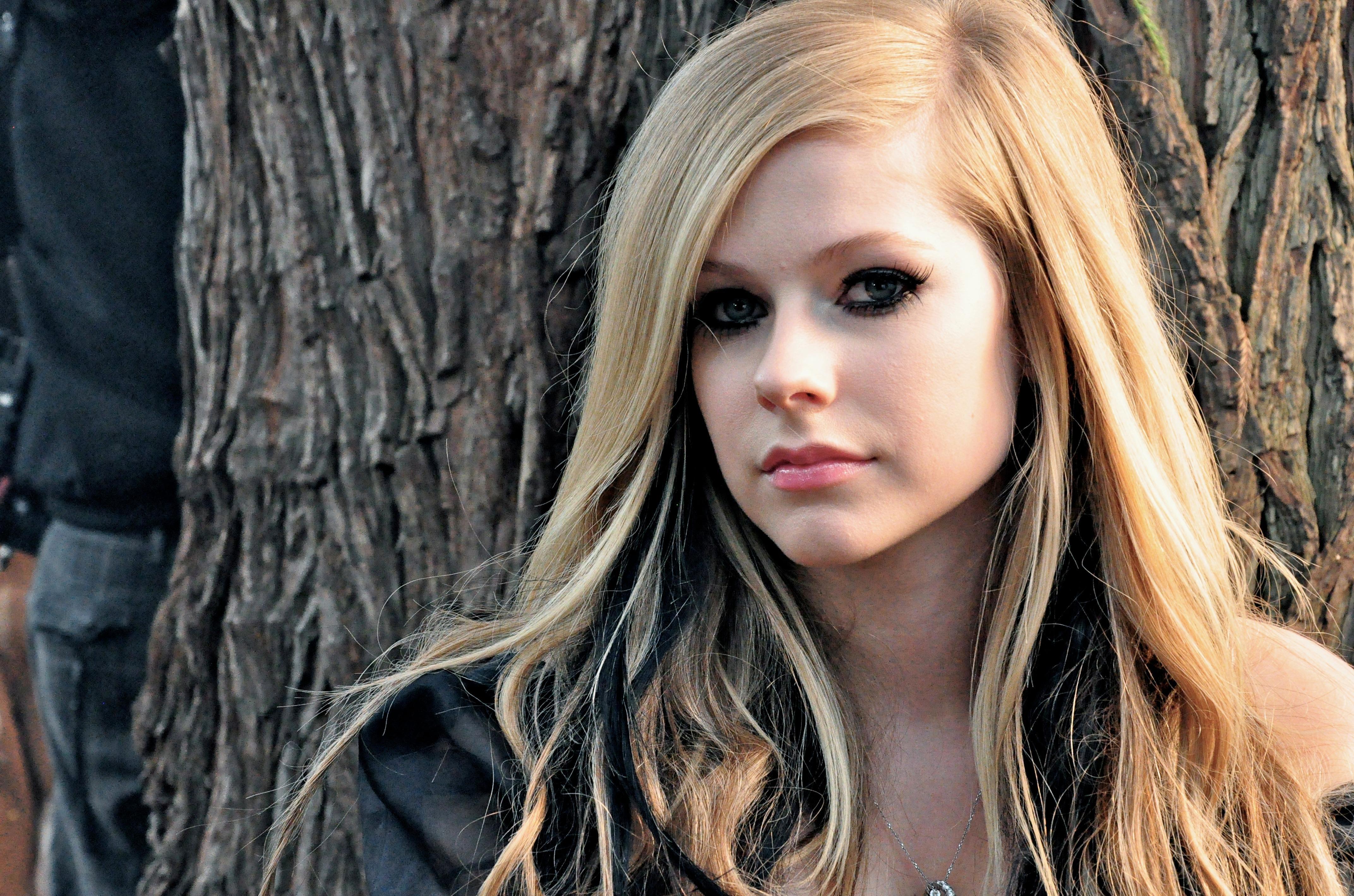 Avril Lavigne - Avril Lavigne Photo (5100519) - Fanpop