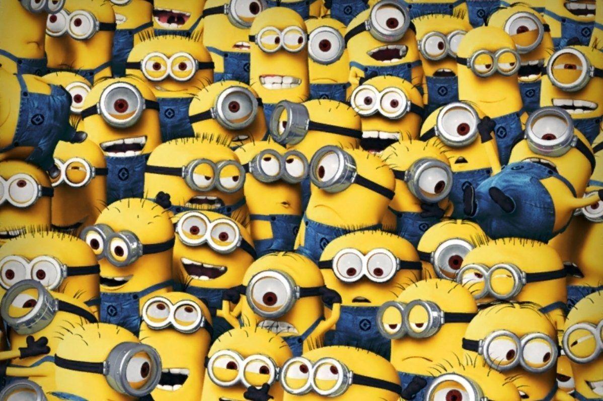 Designed minions wallpaper for puch hole mobile phones : r/MobileWallpaper