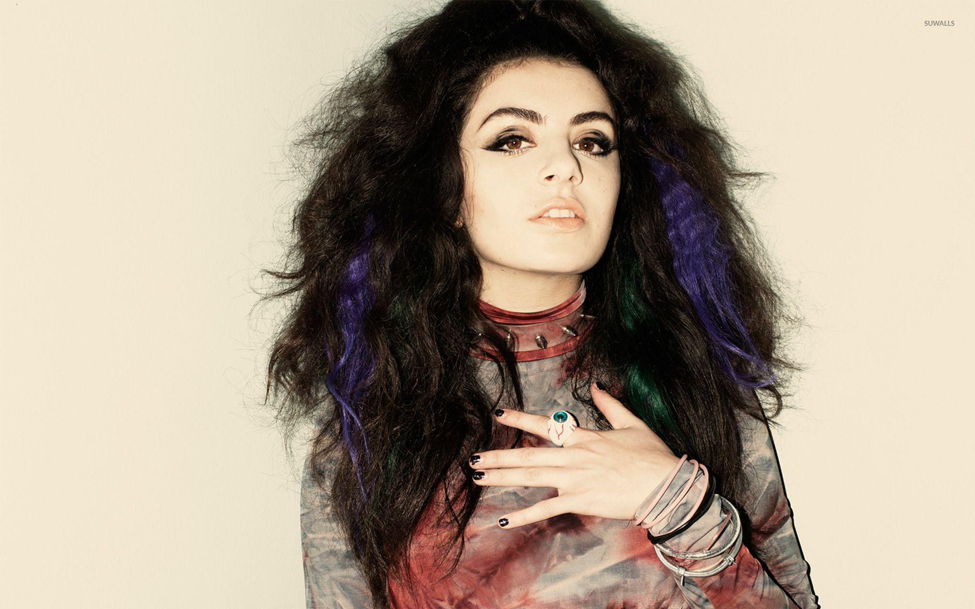1920x1200 Charli XCX Wallpaper