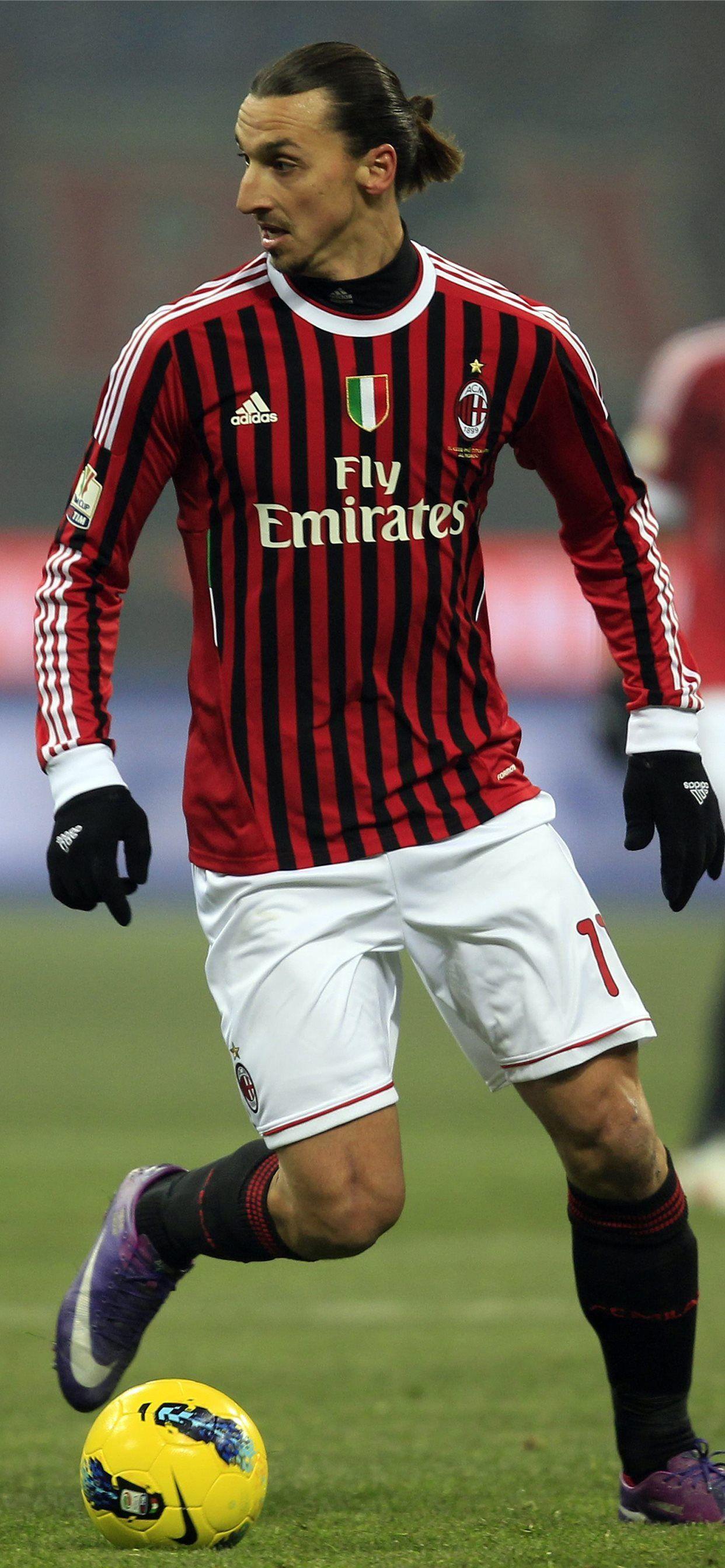 1242x2688 Zlatan Ibrahimovic AC Milan classicfootballshi. iPhone 11 Wallpaper Free Download