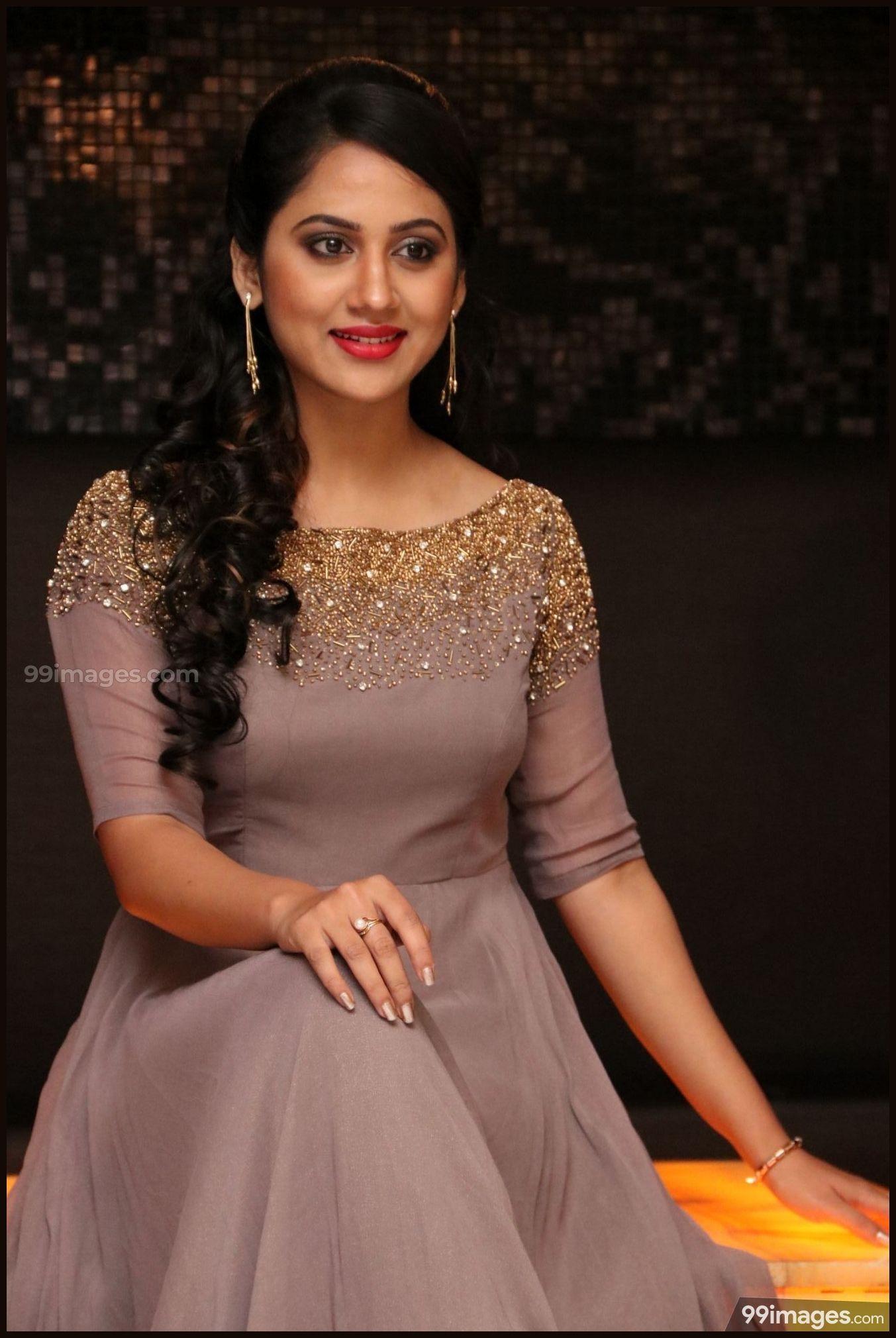 1353x2020 Miya George HD Wallpaper Image (1080p) - #miyageorge #kollywood #mollywood #actress. Gown Party Wear, Indian Gowns Dresses, Indian Fashion Dresses