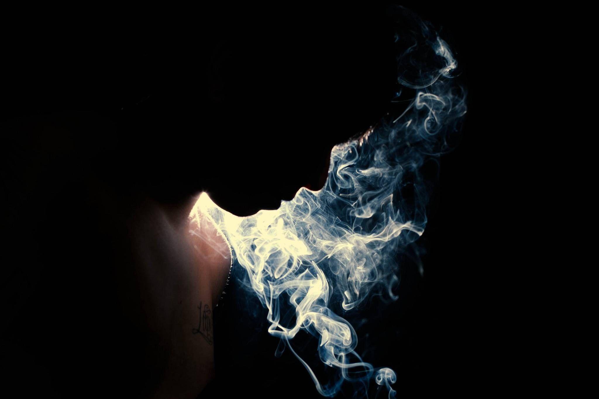 2048x1365 Smoking Wallpaper