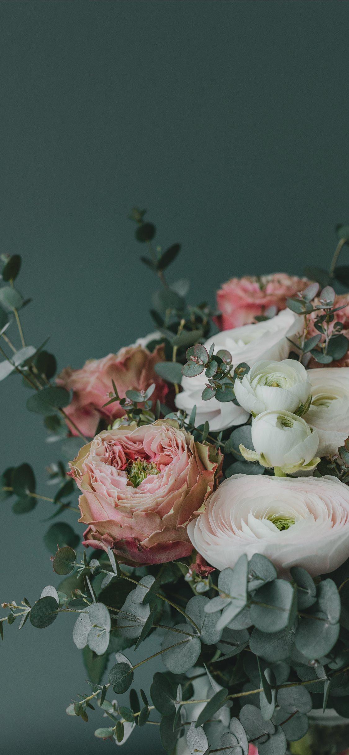 1125x2436 Flower Aesthetics Wallpaper