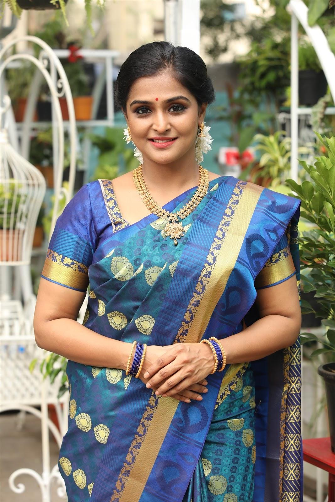 1067x1600 Remya Nambeesan Wallpaper