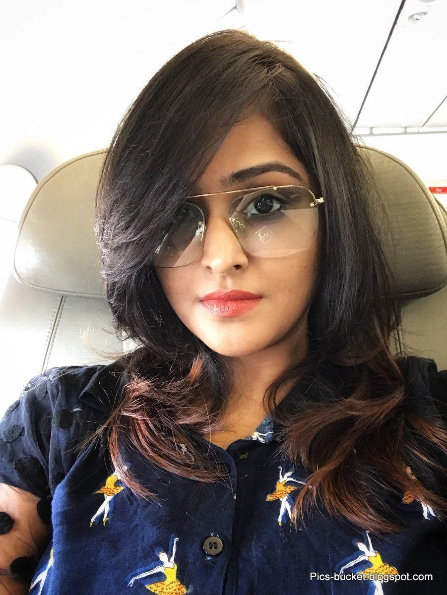 901x1200 Actress Remya Nambeesan Latest HD Photo