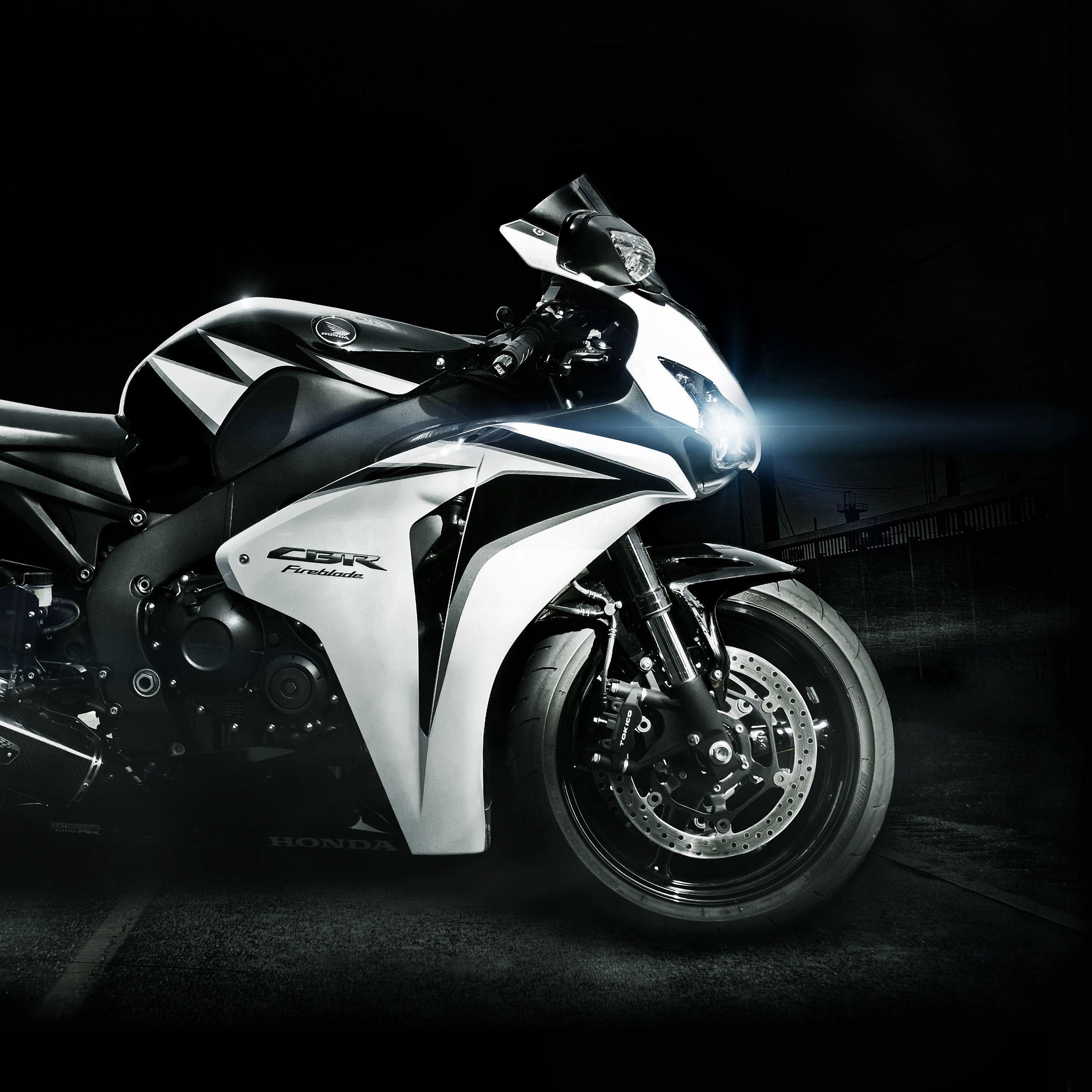 2780x2780 CBR Bike Wallpaper