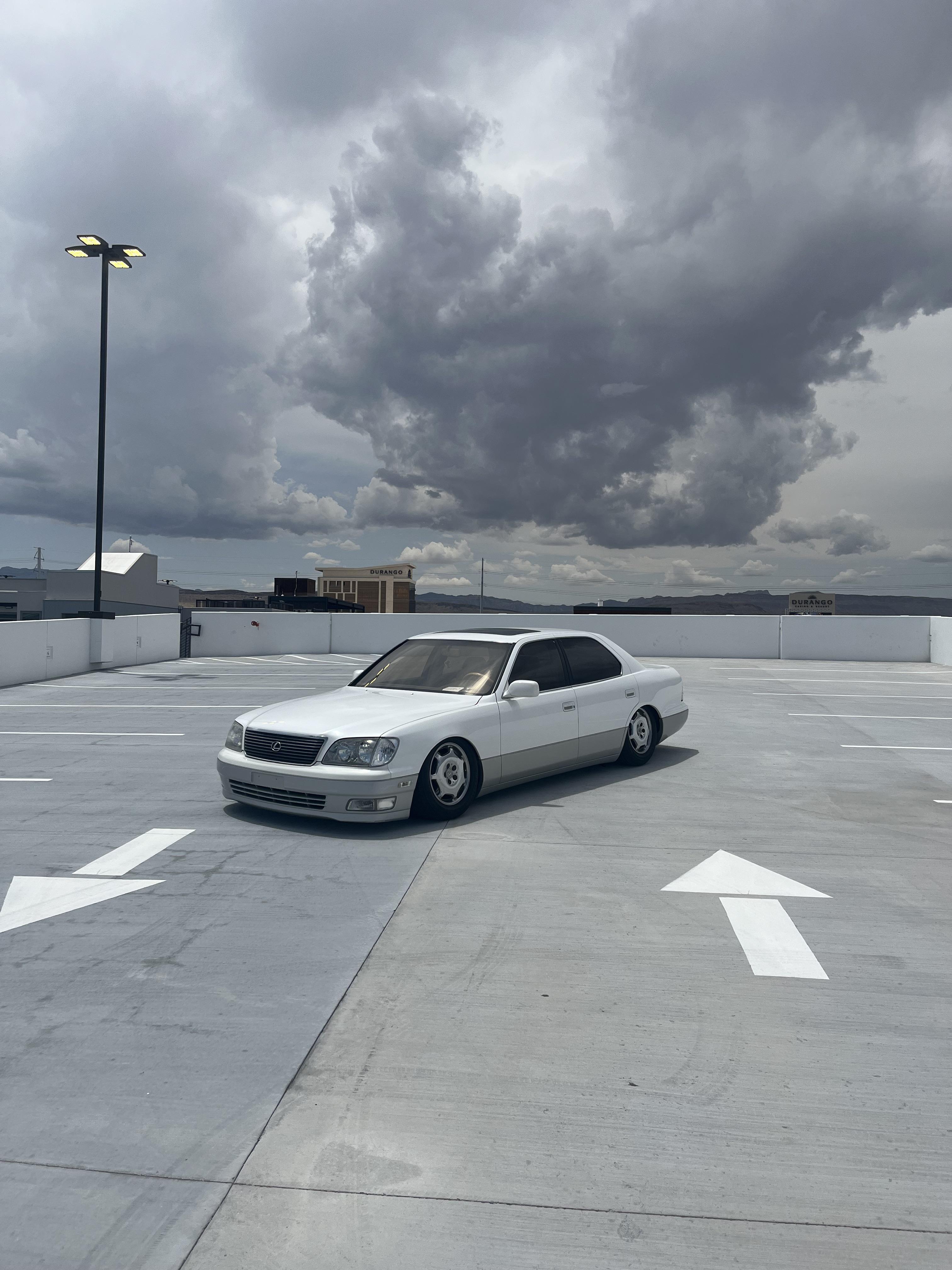 3024x4032 00' Lexus Ls400
