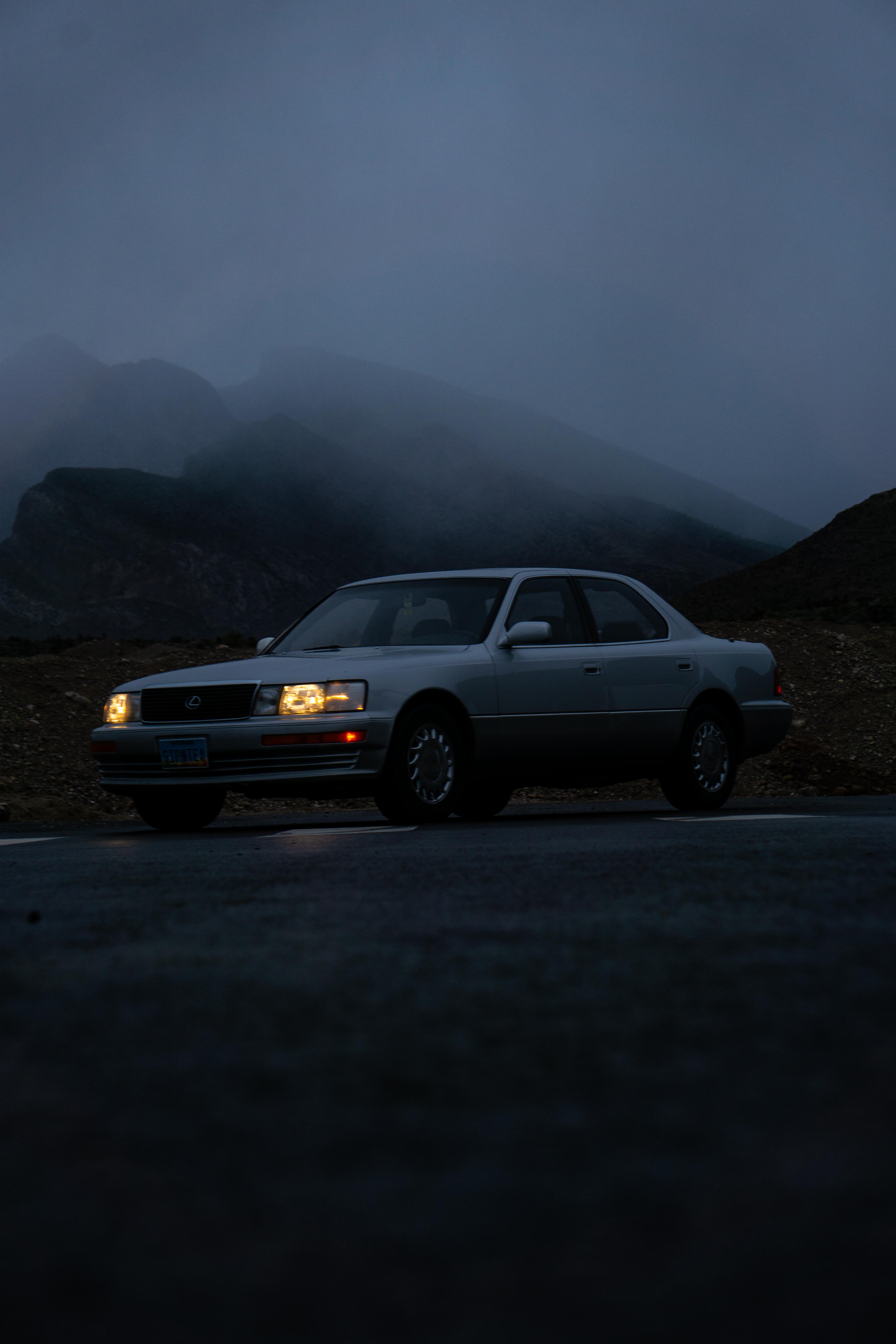 4000x6000 Lexus LS400
