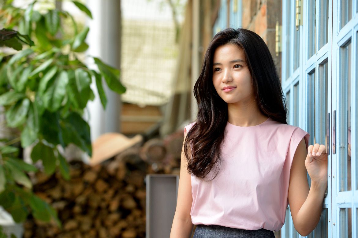 1170x778 Kim Tae Ri