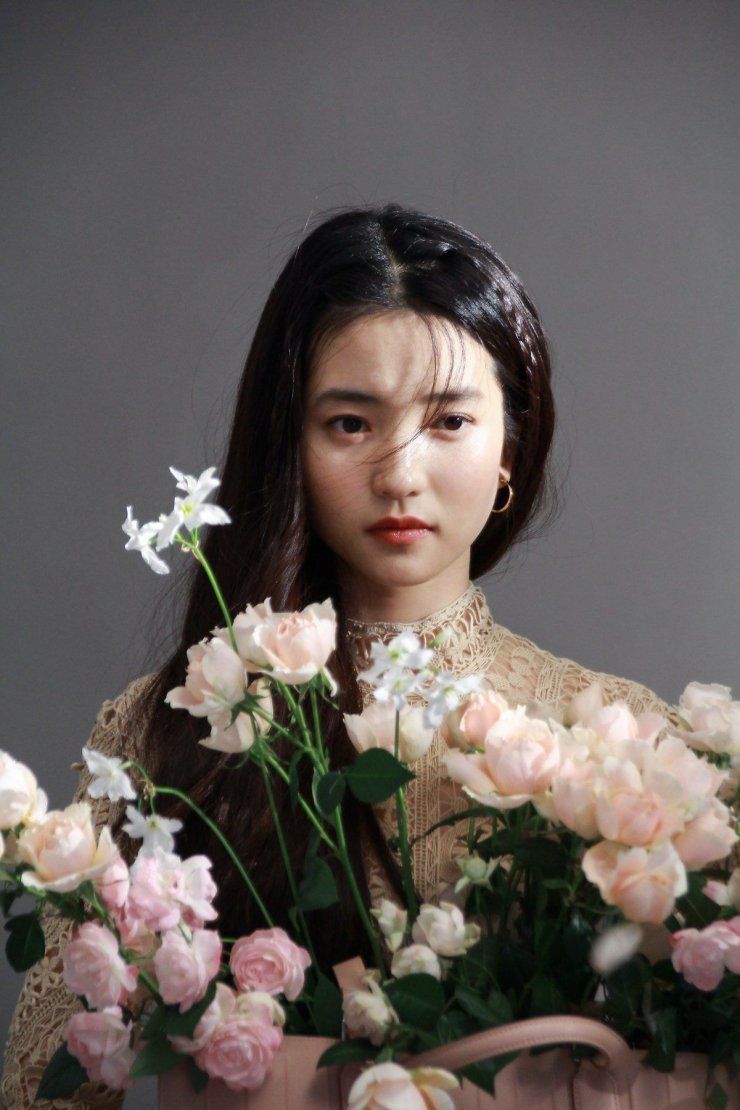 740x1110 A thread of Kim Taeri and her aesthetically pleasing photohoots ❤️
