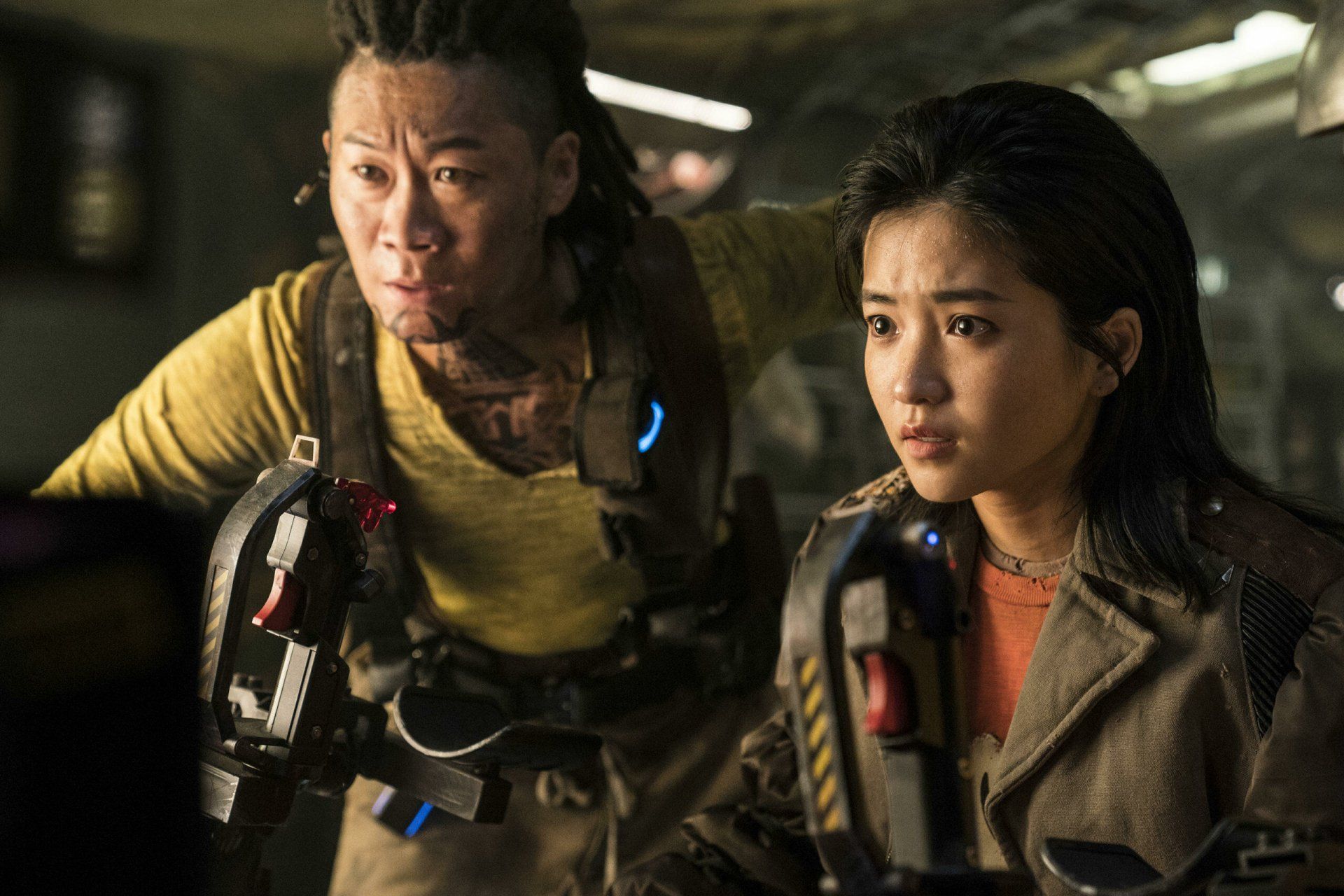 1920x1280 Download Tiger Park (Space Sweepers) Jin Seon Kyu Captain Jang (Space Sweepers) Kim Tae Ri Movie Space Sweepers HD Wallpaperx1707