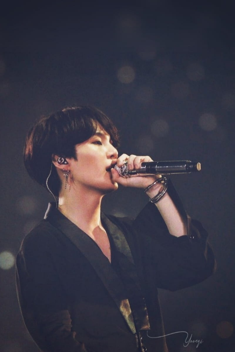 800x1200 Min Yoongi, bangtan, bts, concert, korean, kpop, suga, yoongi, HD phone wallpaper