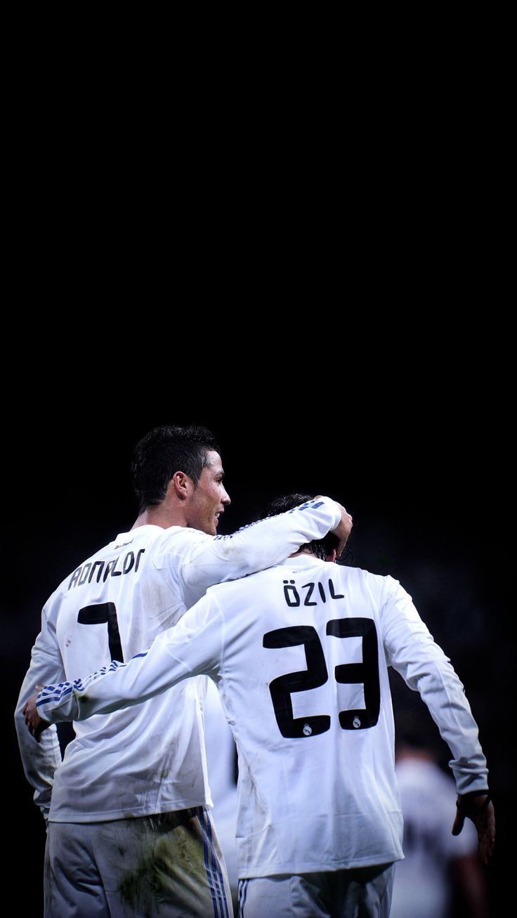 736x1307 Cristiano Ronaldo & Mesut Ozil