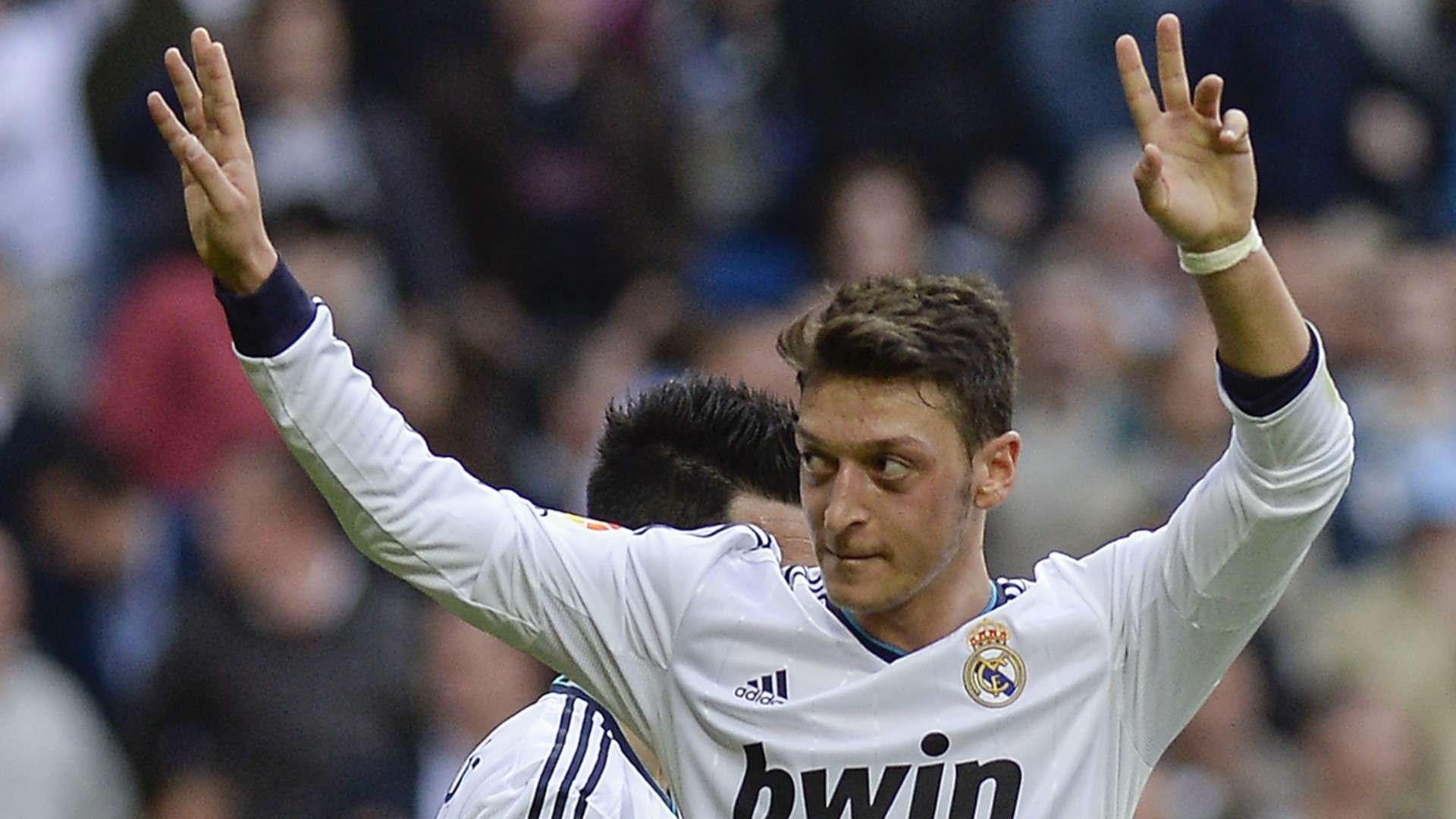 1920x1080 Mesut Ozil Aims Hilarious Dig At Atletico Madrid Over New Blue Card Sin Bin Trial As Real Madrid Legend Makes 'six Players' Jibe. Goal.com US