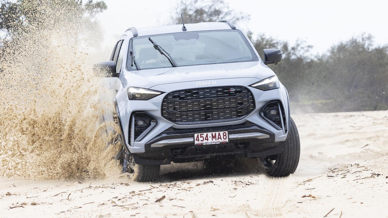 1600x900 Isuzu MU X Reviews & Range