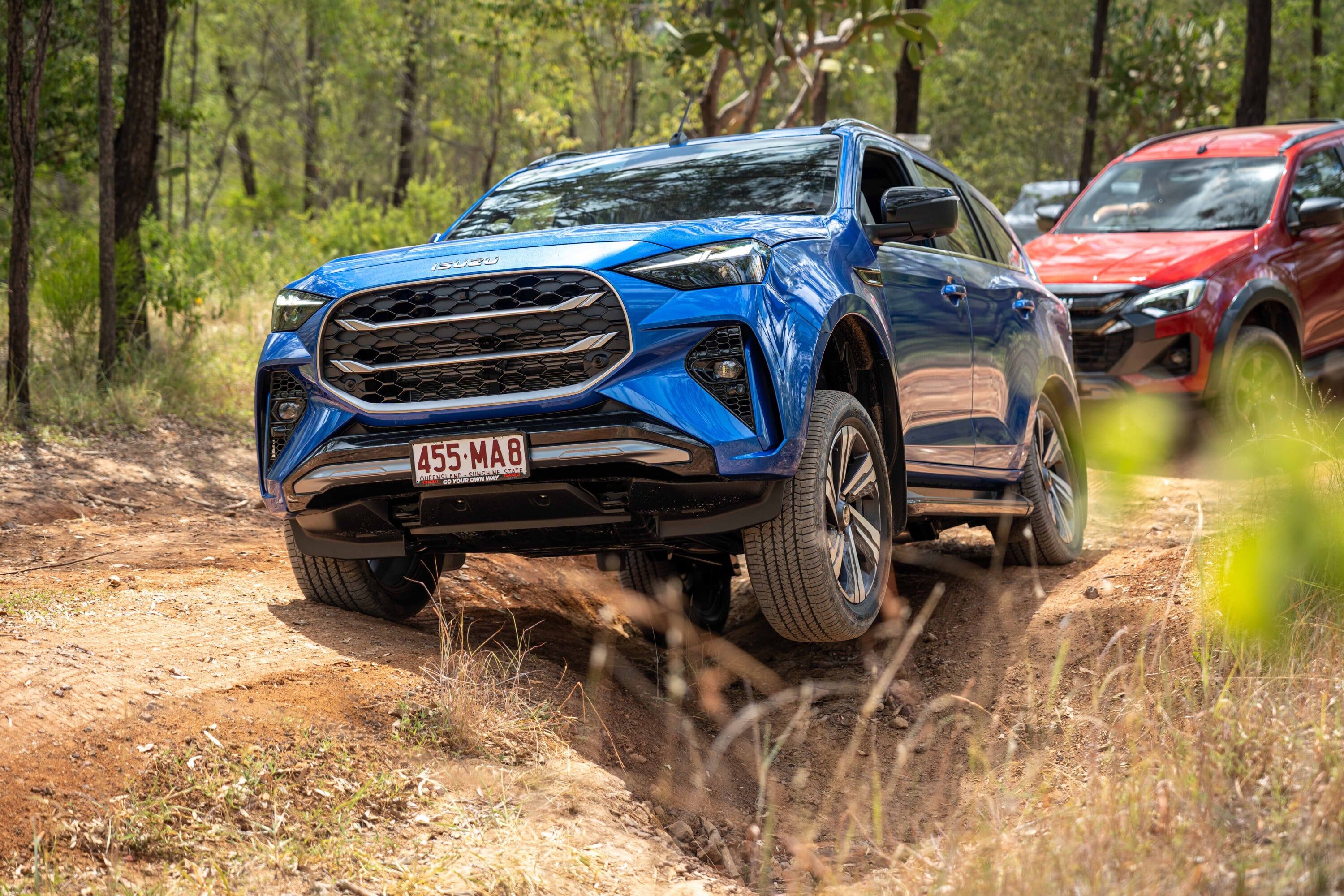 3000x2000 Isuzu MU X 2025 Review