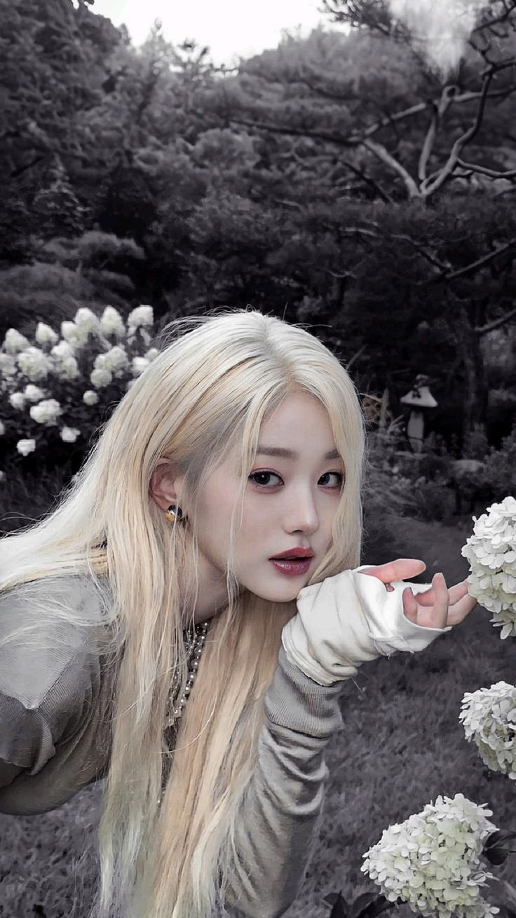 736x1308 Wonyoung wallpaper aesthetic