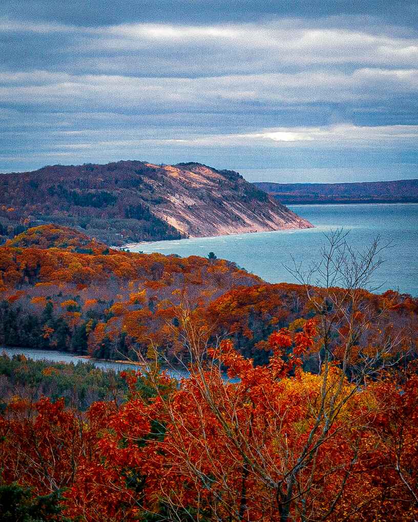 816x1020 Mind Blowing Great Lakes Fall Color Getaways