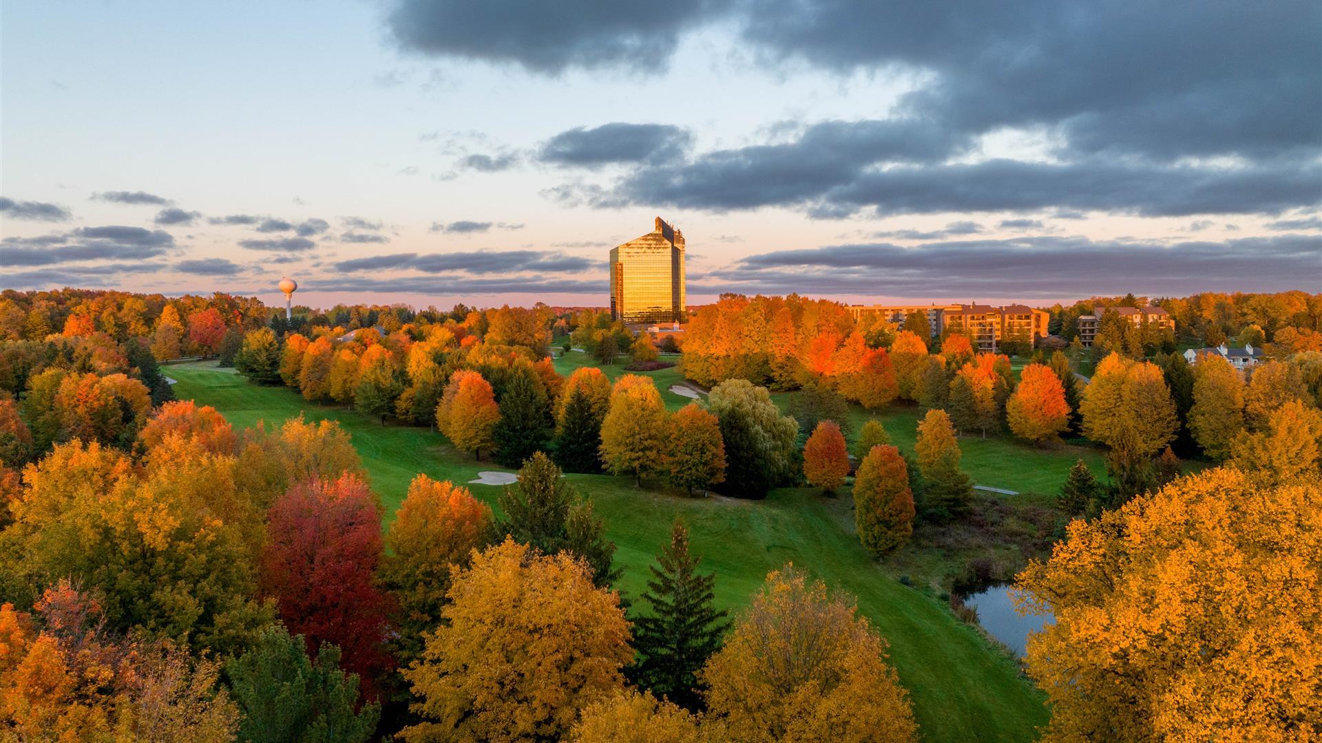 1920x1080 The Best Way To Experience The Fall Foliage In Traverse City. Grand Traverse Resort