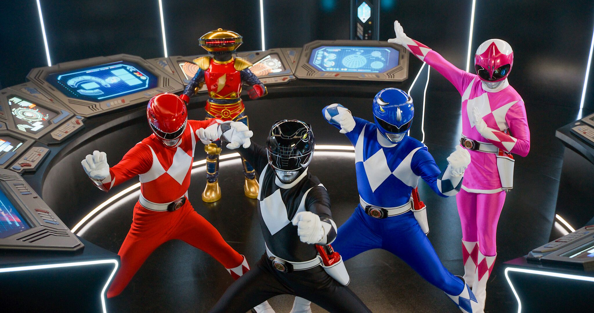 2048x1080 Mighty Morphin Power Rangers: Once & Always Easter Eggs and References