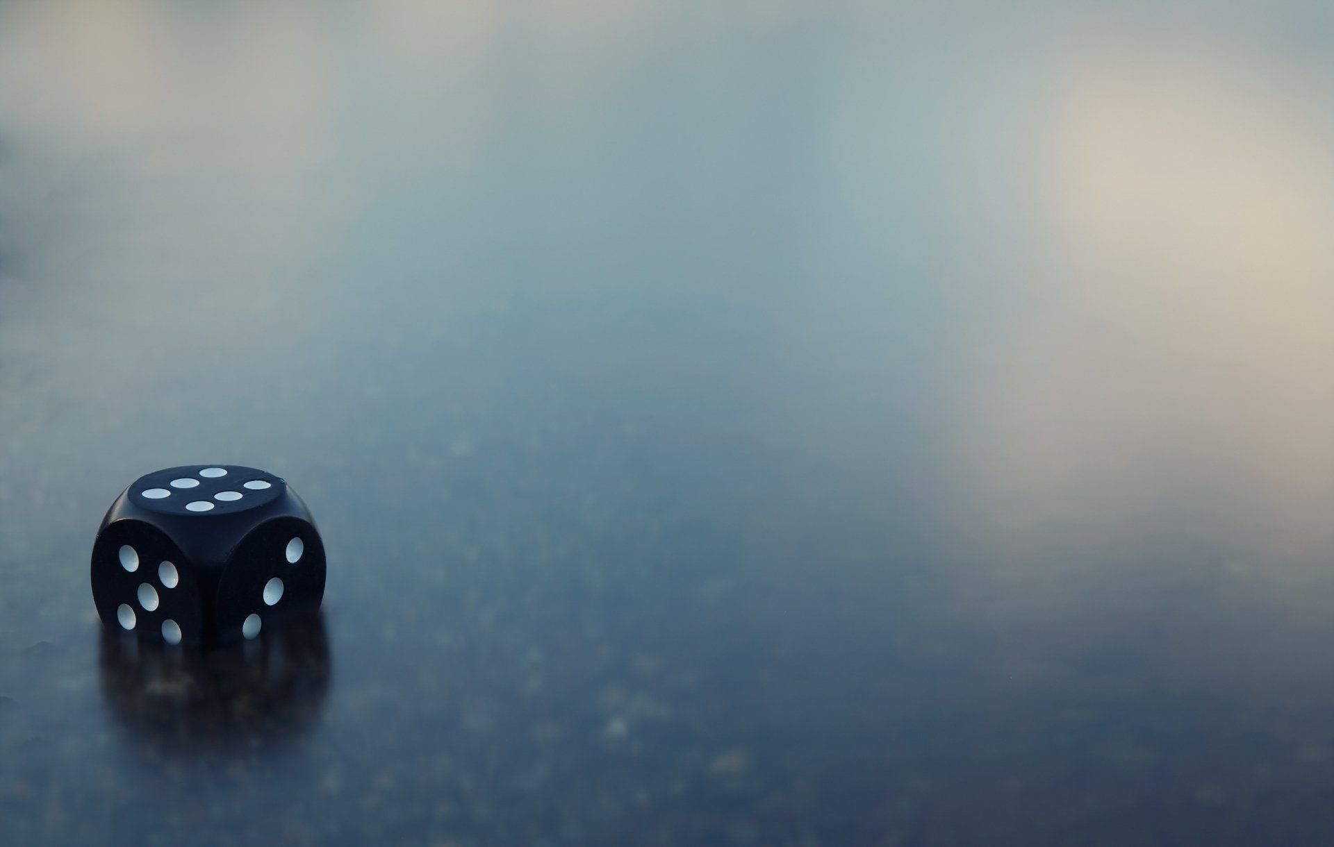 1920x1220 Minimalist Macro Dice: Sharp Focus On Man Made Design