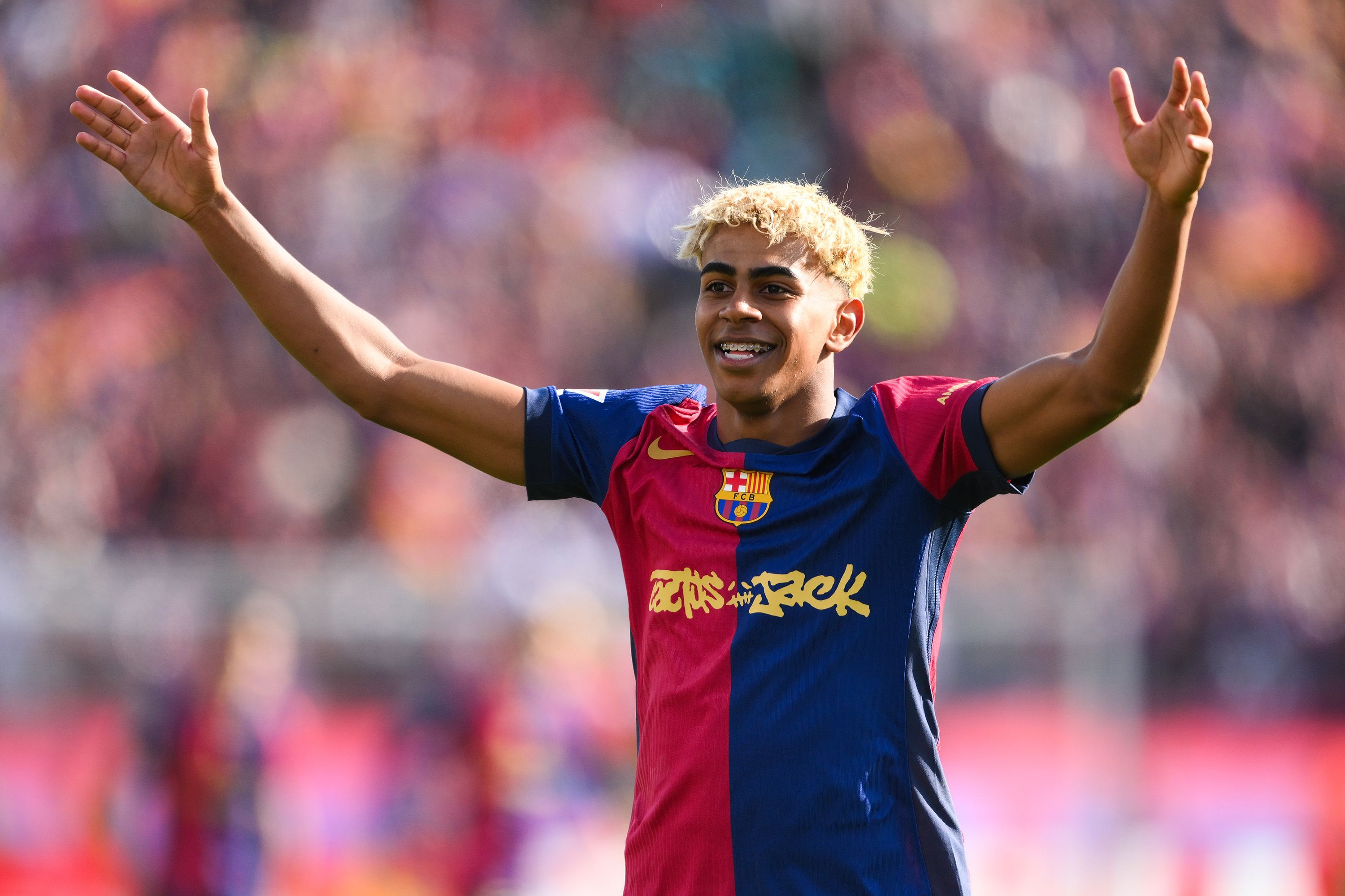 3000x2000 Lamine Yamal: 17 Year Old Superstar Signs Contract Extension With Barcelona Until 2031