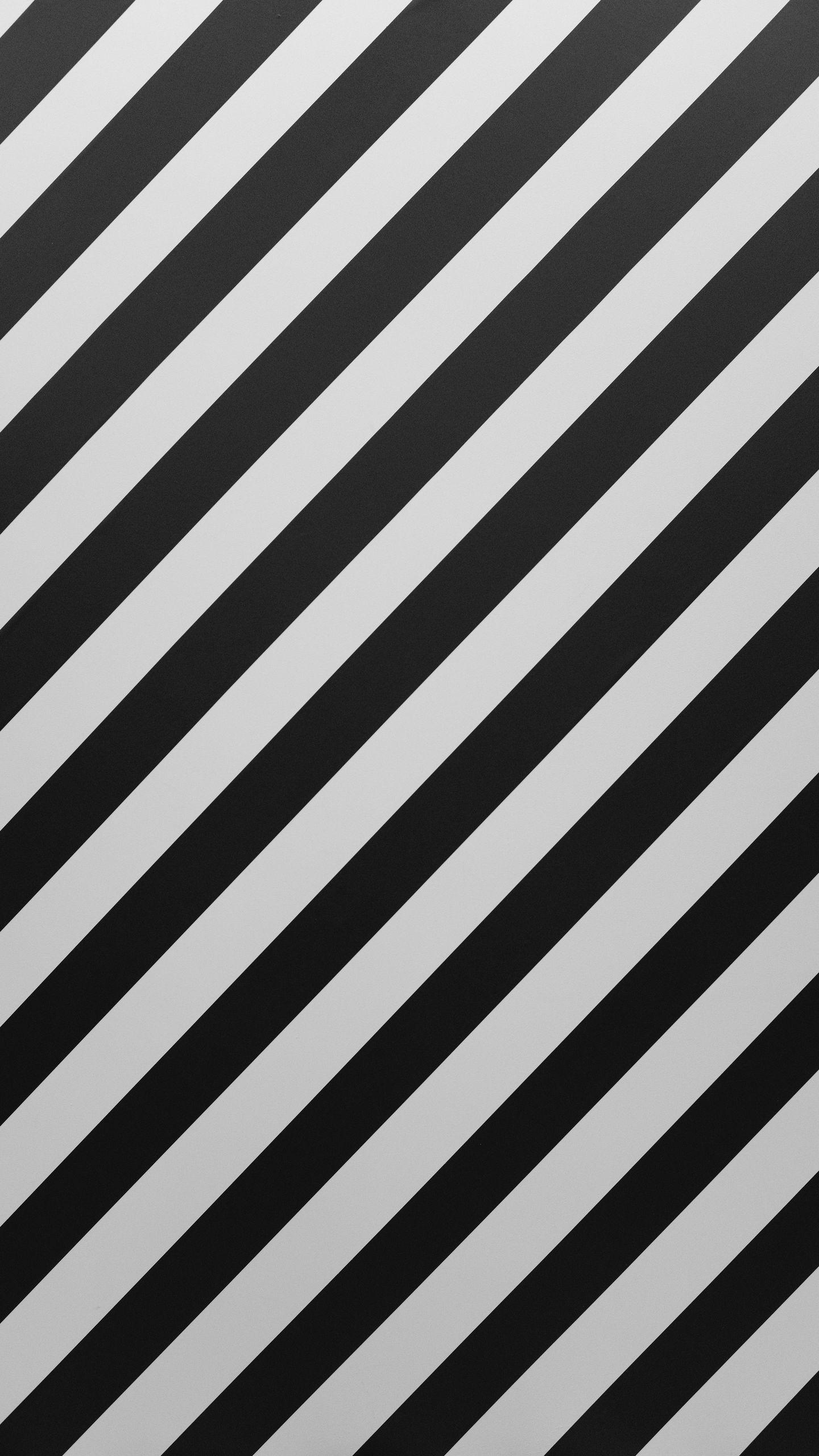 1440x2560 Download wallpaper 1440x2560 strip, line, bw, obliquely, black, white qhd samsung galaxy s s edge, note, lg g4 HD background