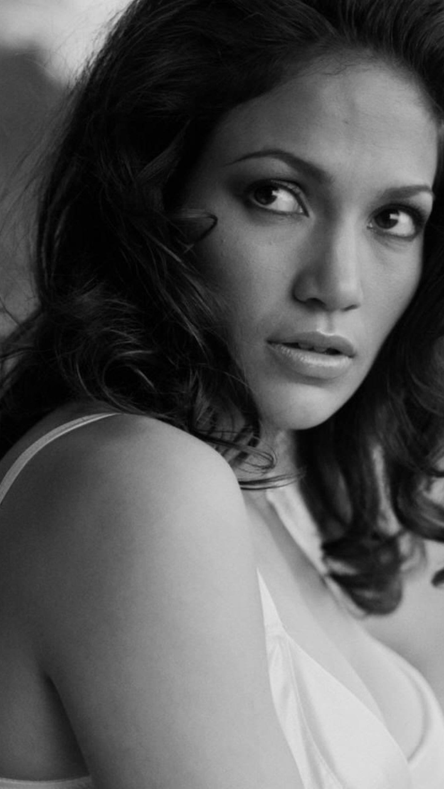1440x2560 Jennifer Lopez Hot Black and White wallpaper Samsung Galaxy S S Google Pixel XL , Nexus 6P , LG G5 Wallpaper, HD Celebrities 4K Wallpaper, Image, Photo and Background