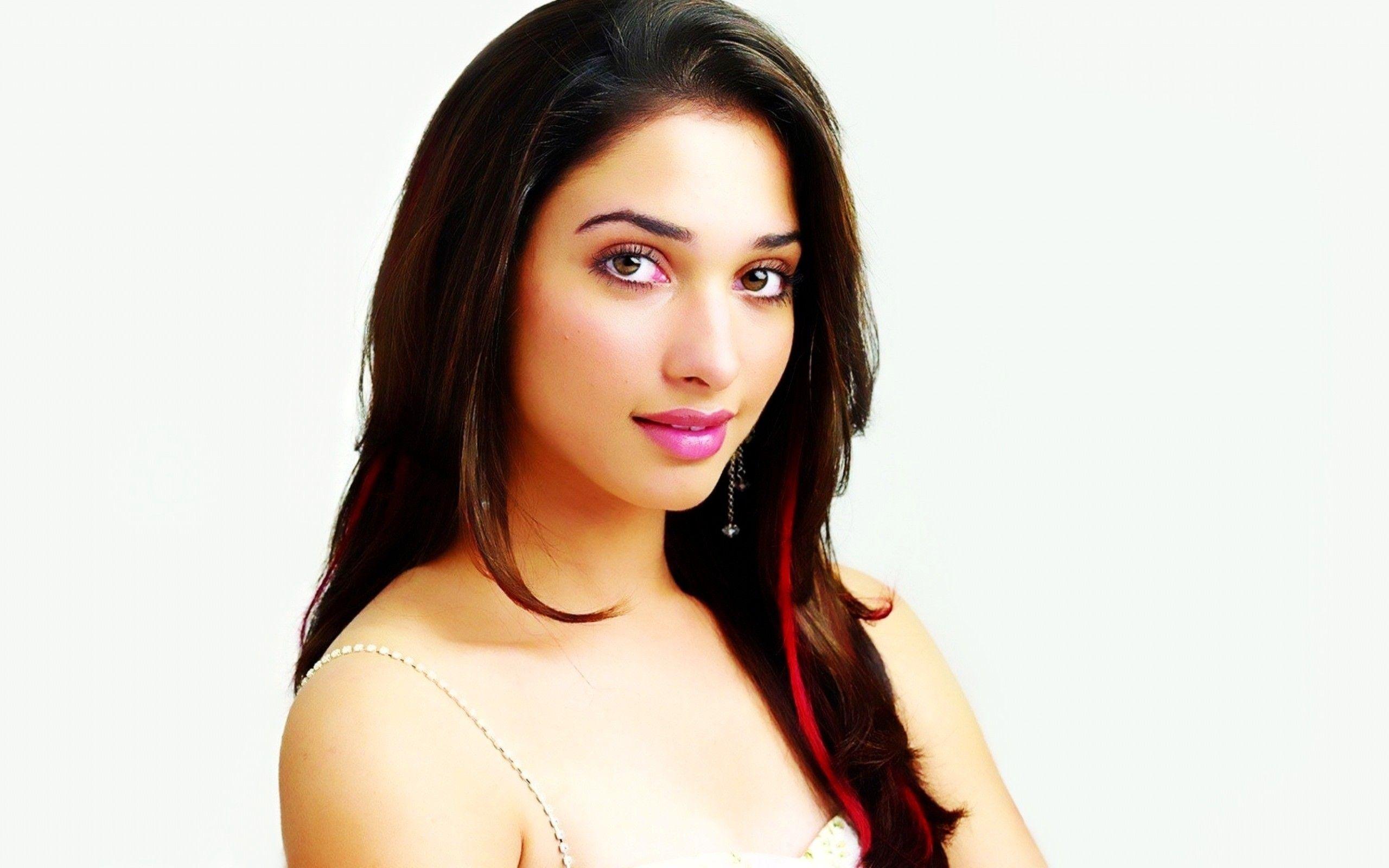 2560x1600 Tamanna Bhatia Wallpaper, Picture, Image