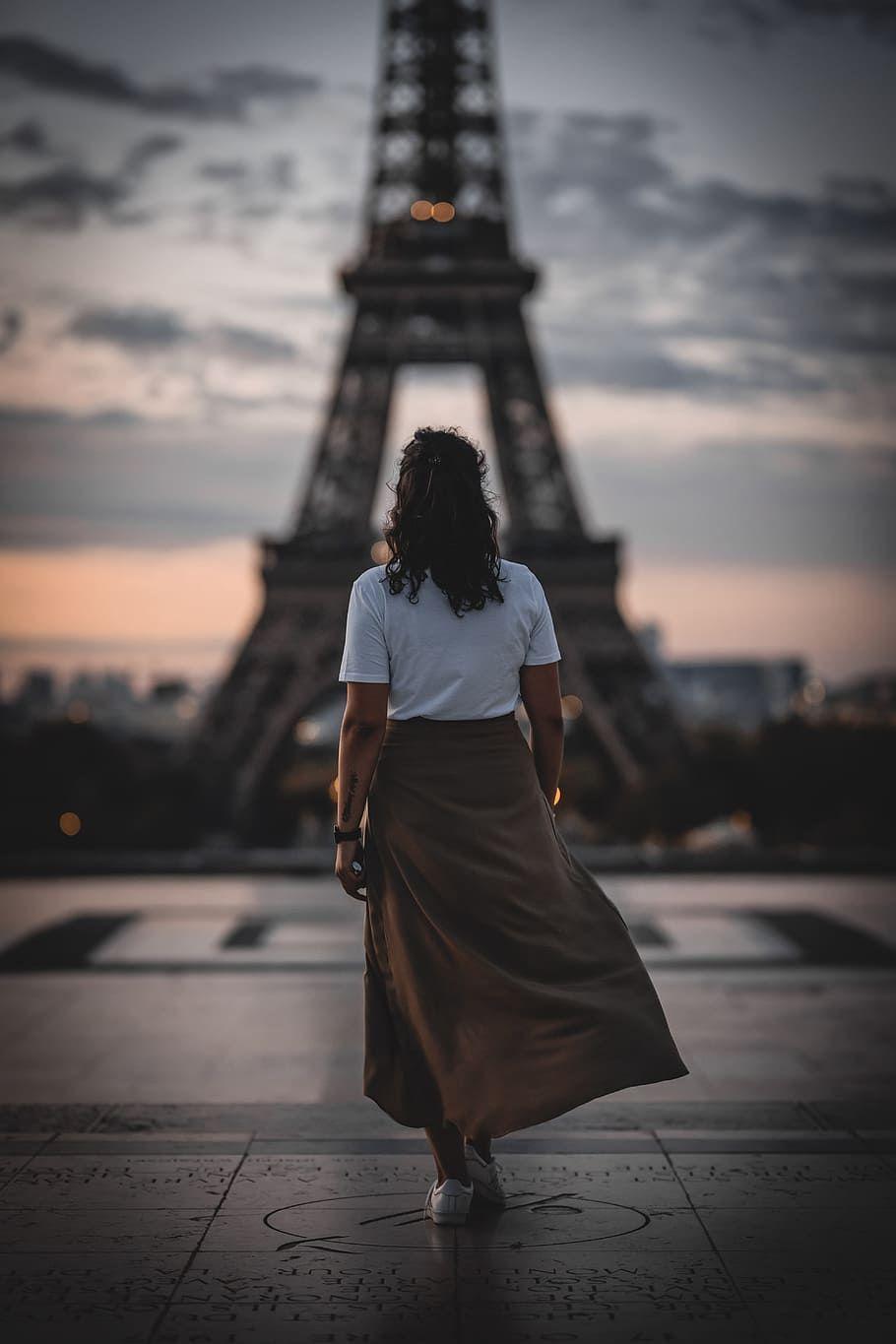 910x1365 Aesthetic Person Egirl WallpaperD Wallpaper. Affirmations, Female entrepreneur, How are you feeling