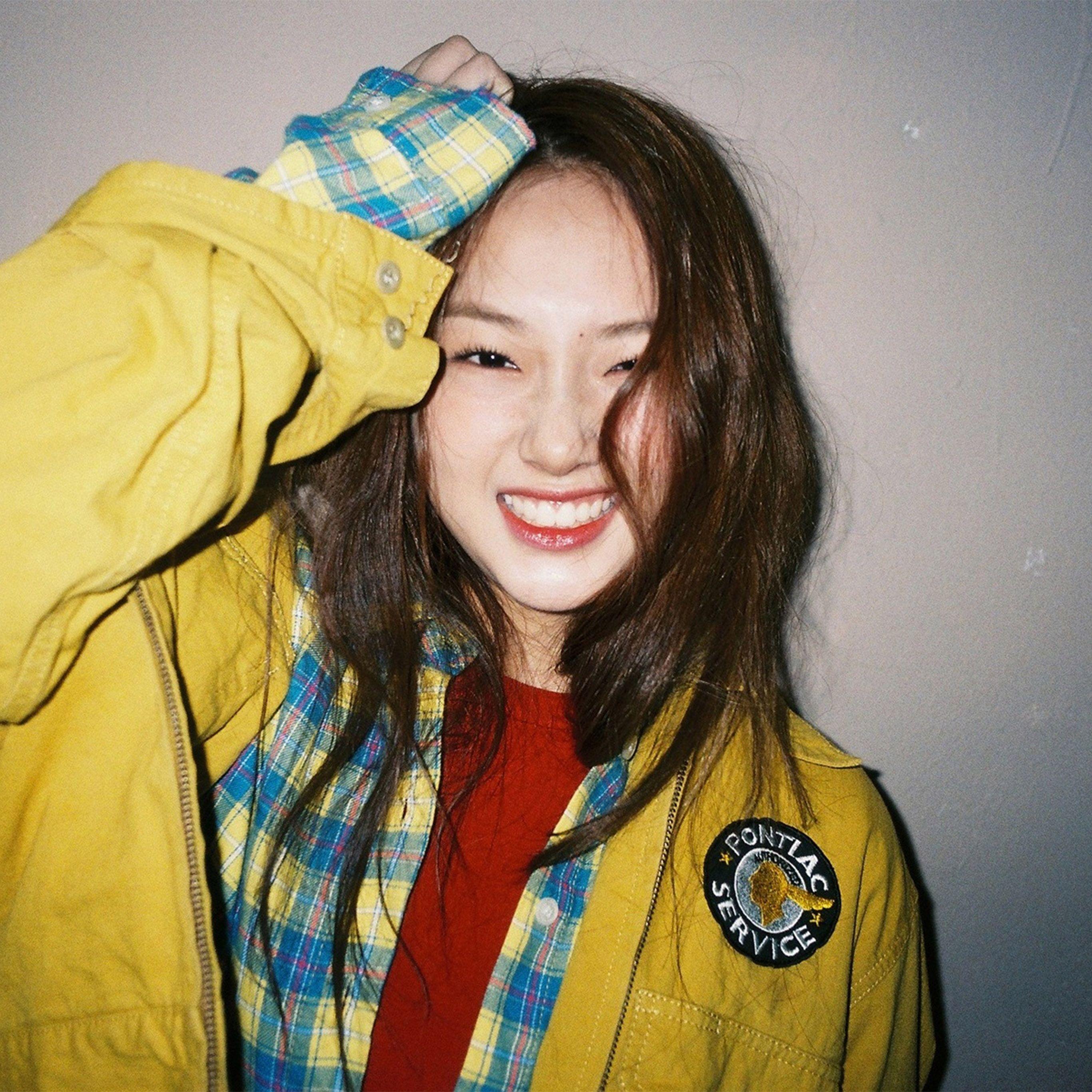2732x2732 Cute Kpop Girl Pontlac Korean Asian Wallpaper