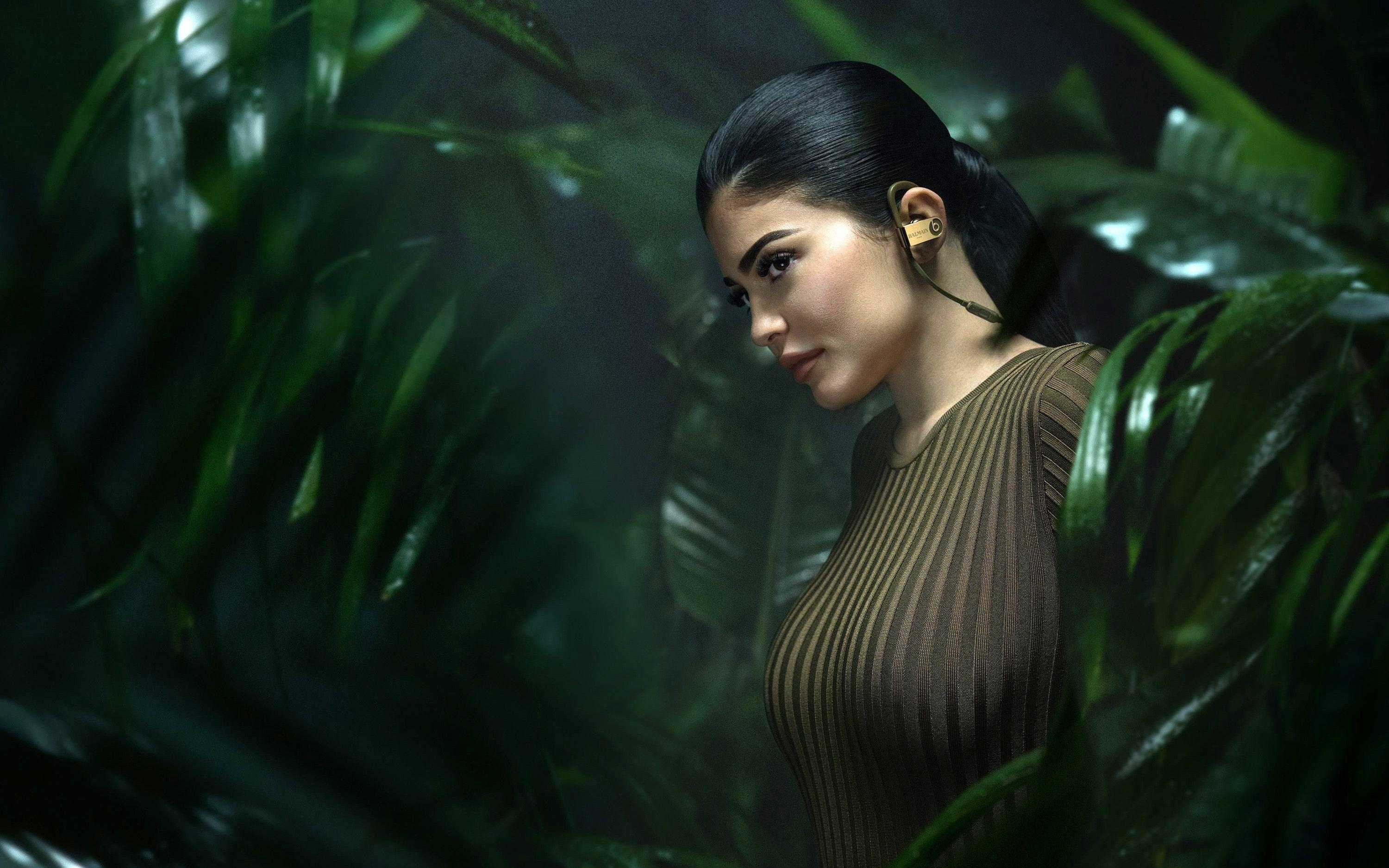 3000x1875 Kylie Jenner Wallpaper background picture