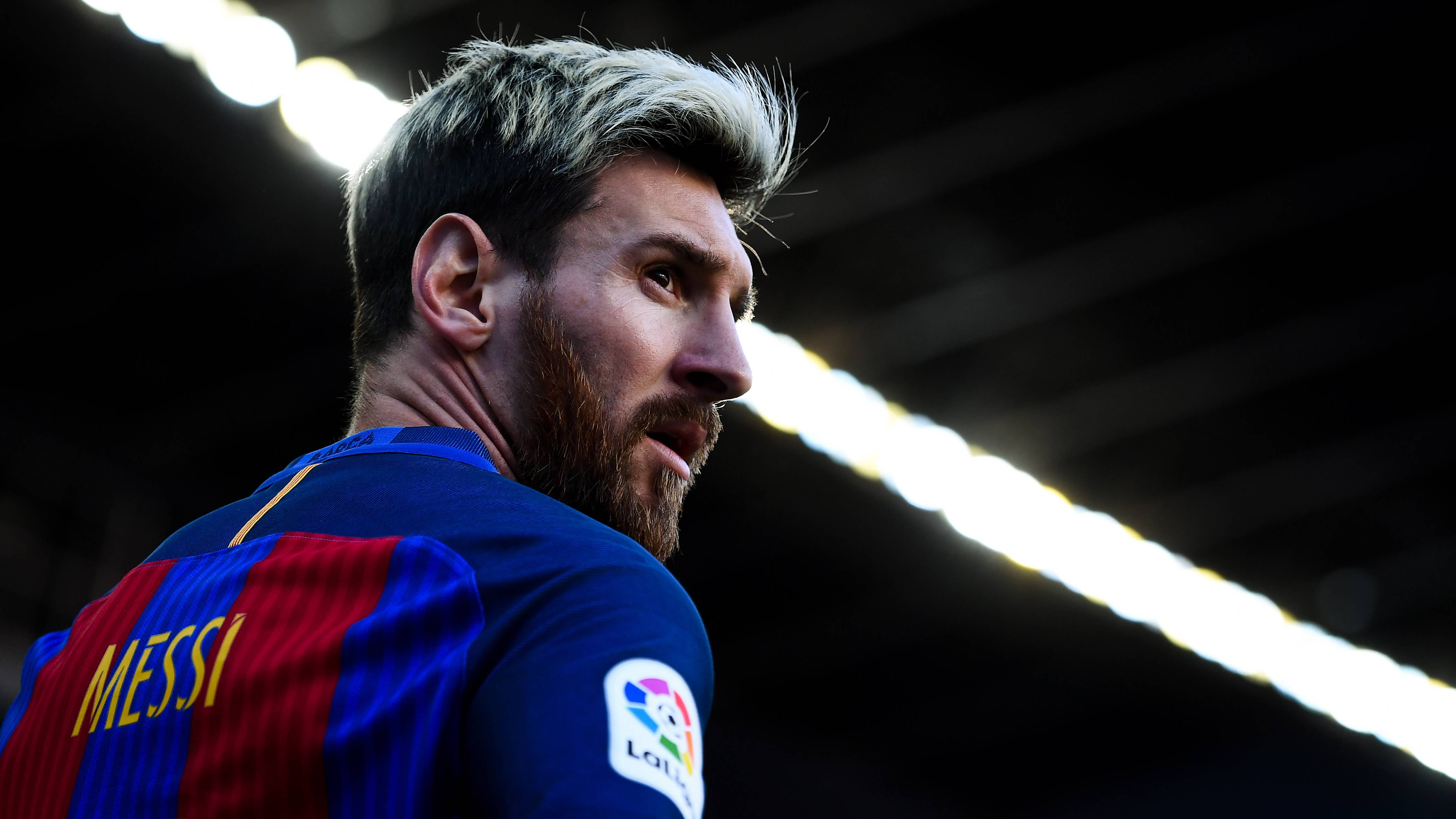 4500x2531 Lionel Messi 4K Wallpaper