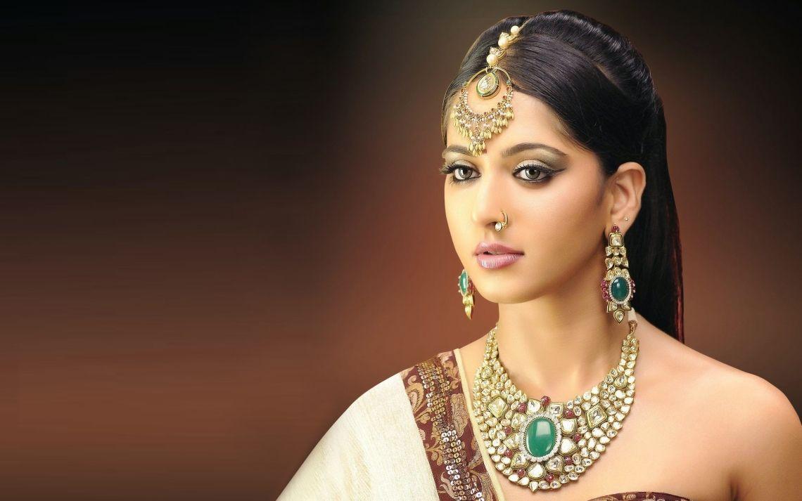 1140x713 Free photo of Anushka Shetty Tamil Actress Wallpaper