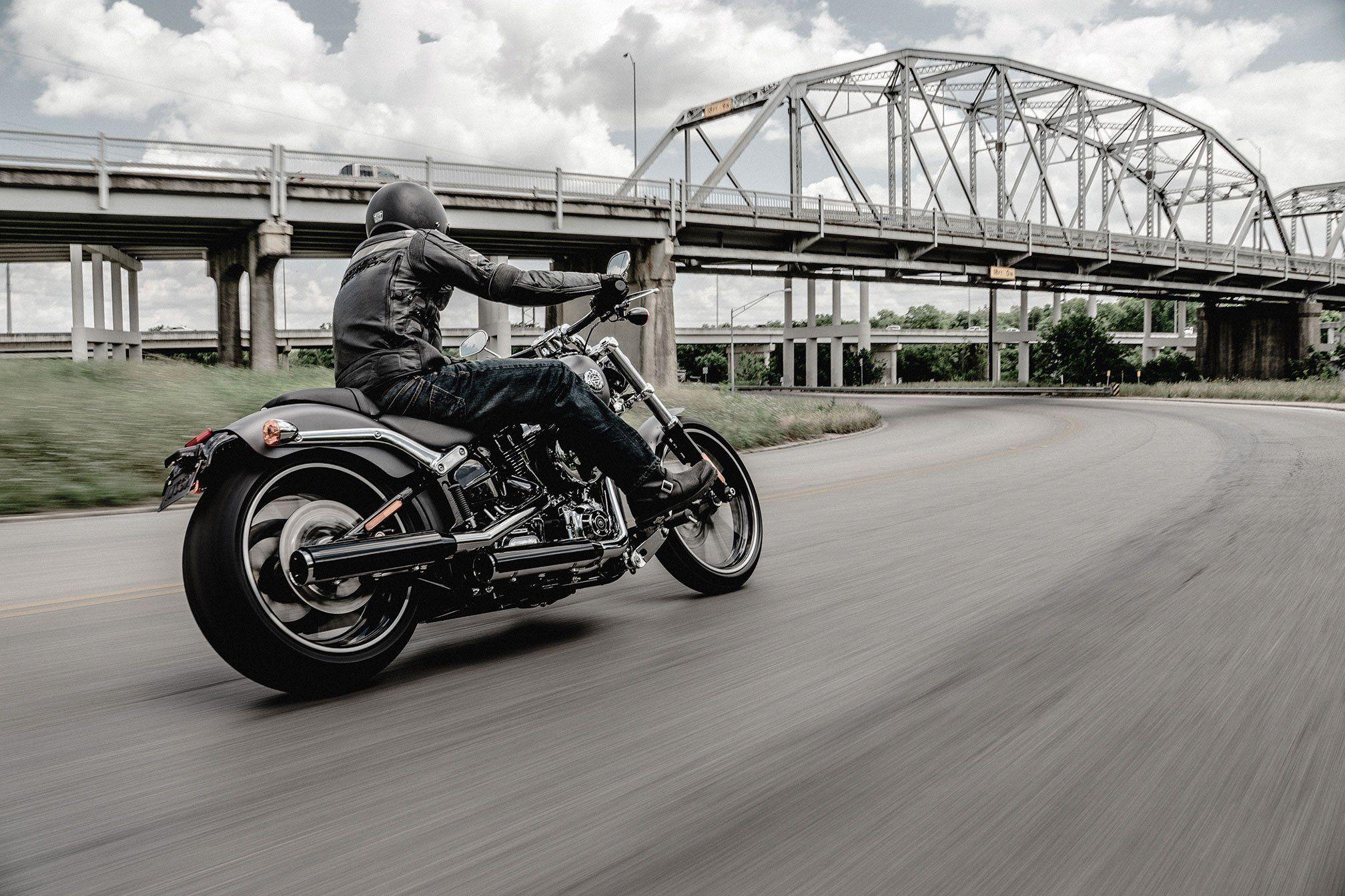 Harley Davidson Breakout Wallpapers Top Free Harley Davidson Breakout Backgrounds Wallpaperaccess
