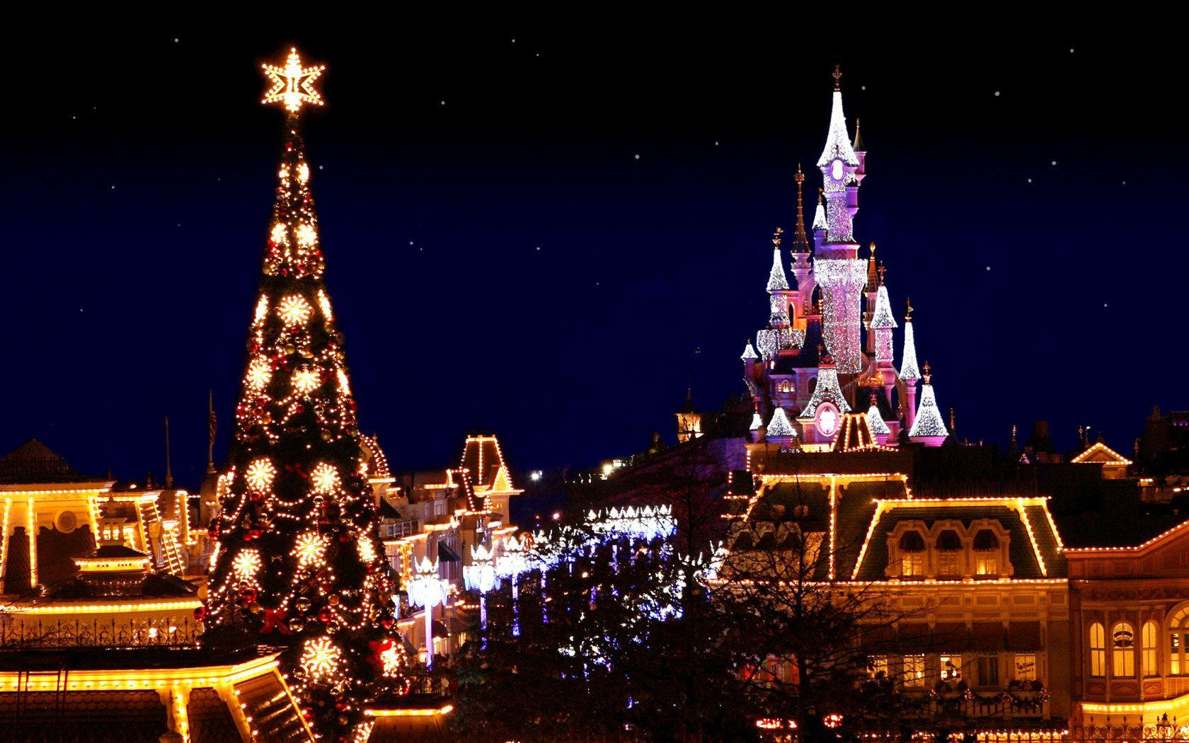 1680x1050 Disneyland Vacations : Disneyland Fantasy Christmas Holidays : Christmas Night at Disneyland Paris 430 KB 1680x1050 Wallpaper 2