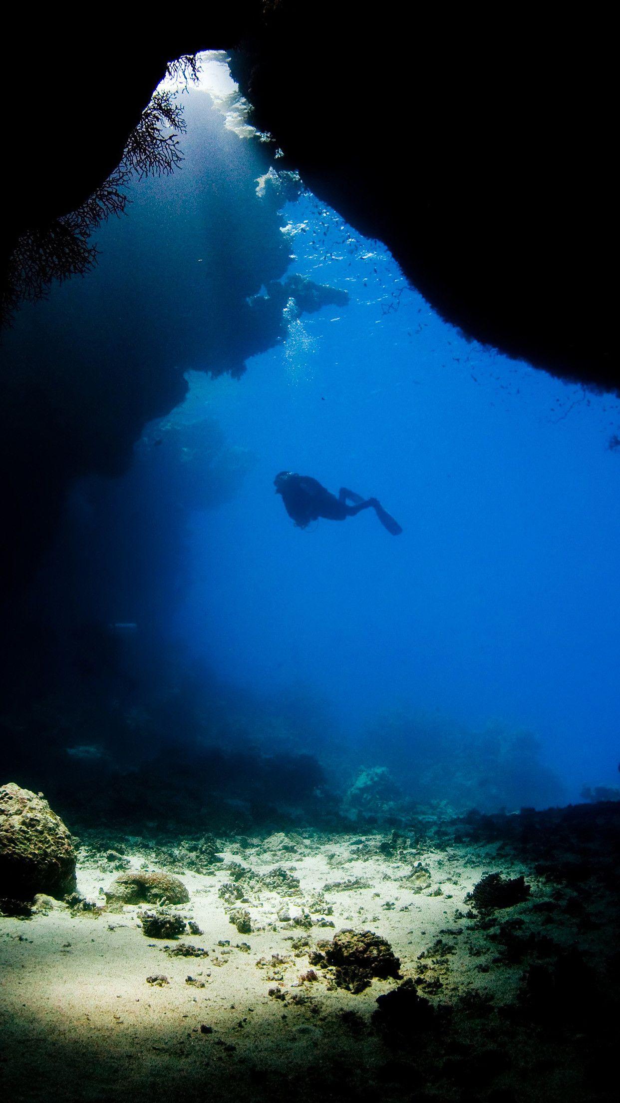 1242x2208 Underwater Diving Full HD iPhone 5s Cool Wallpaper Underwater Cave HD Wallpaper