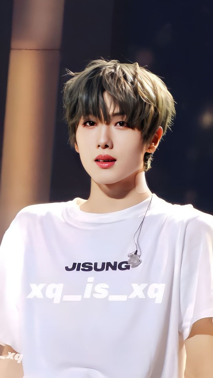 736x1308 Jisung