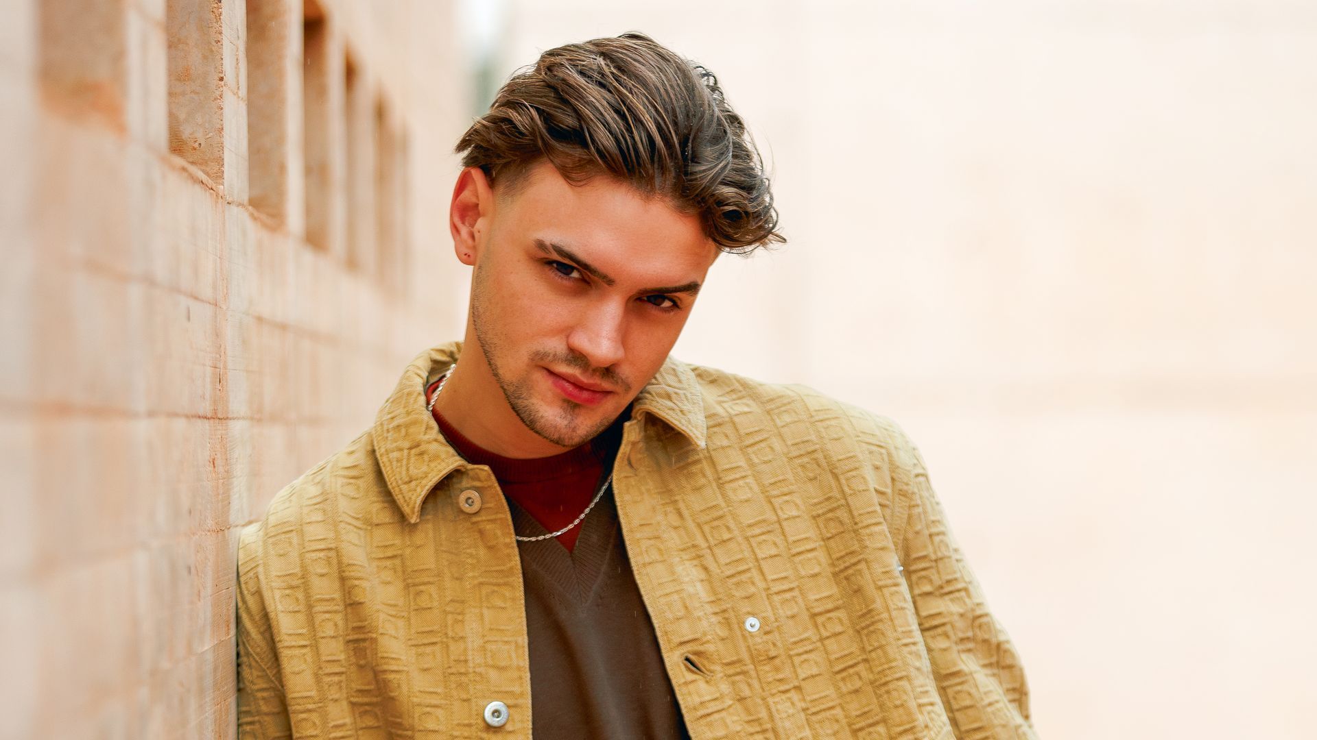 1920x1080 Hablamos con Gabriel Guevara, el actor de moda: 'Mi madre me decía que estudiara, pero lo mío era imposible'