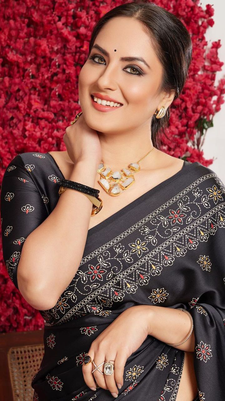 720x1280 Puja Banerjee