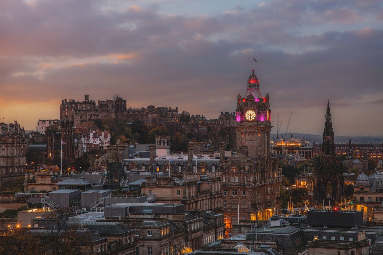 1620x1080 Accommodation on The Royal Mile