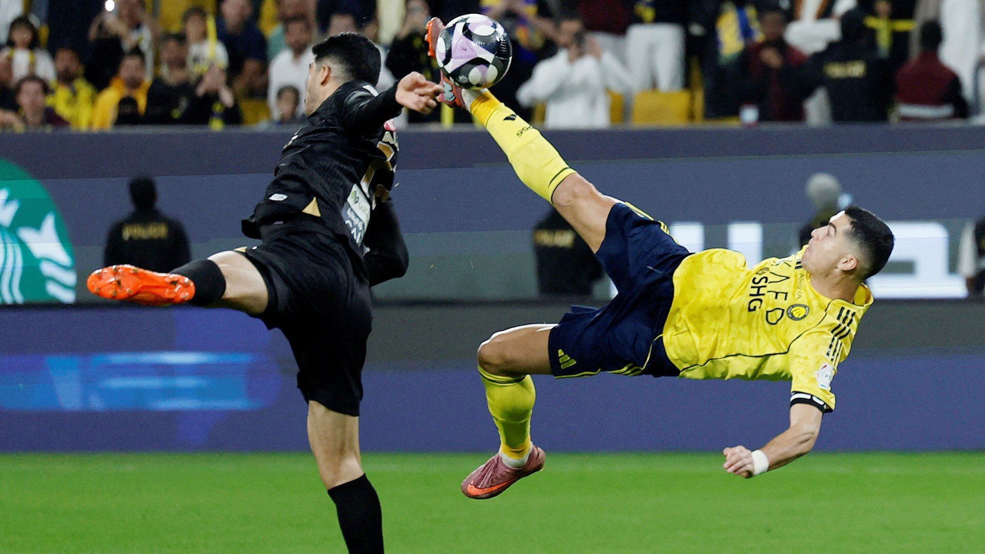 1920x1080 WTF he's 40 years old' Ronaldo stuns fans with outrageous overhead kick as Al Nassr continue perfect season