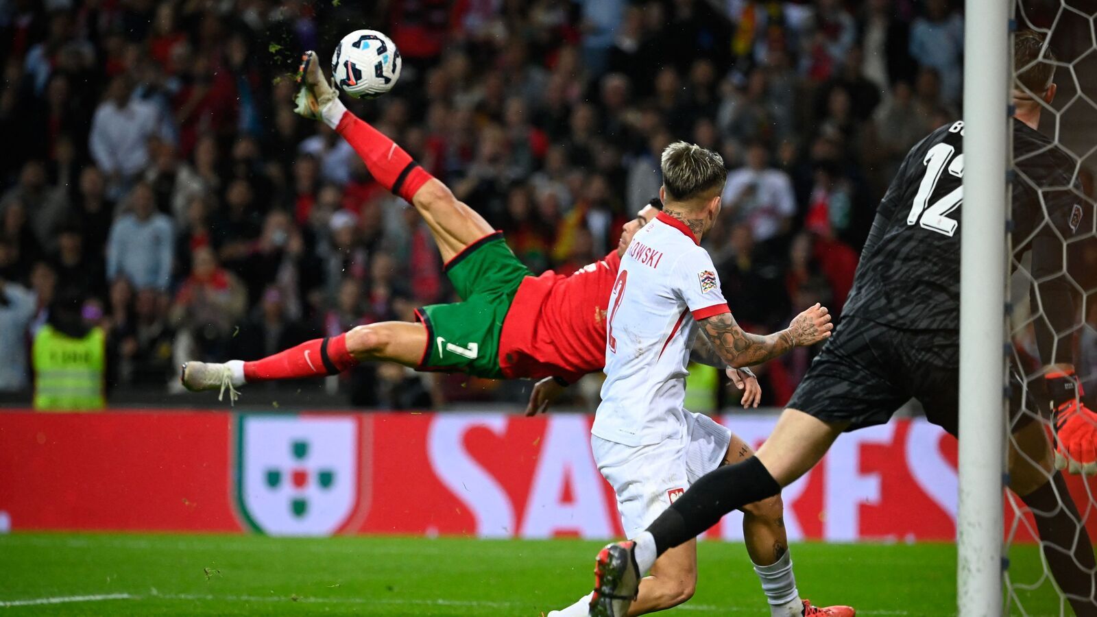 1600x900 Cristiano Ronaldo defies age with bicycle kick in Portugal's Nations League win over Poland: WATCH