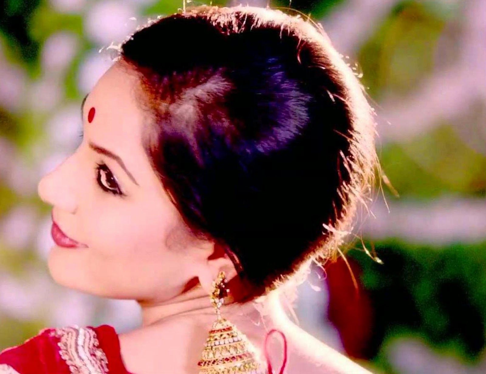 1600x1231 Free Download HD Wallpaper: Puja Banerjee HD Wallpaper