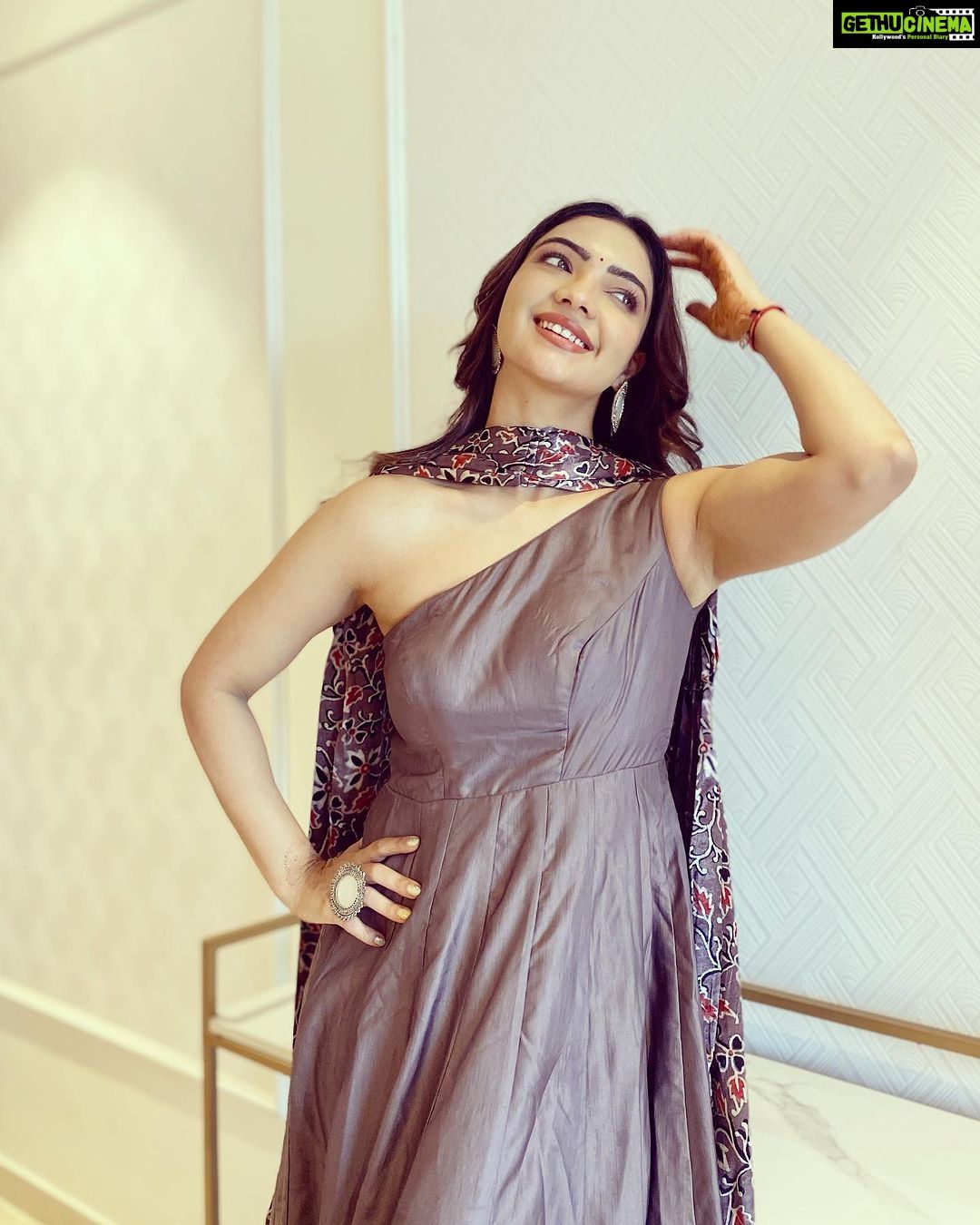 1080x1350 Pooja Banerjee Instagram