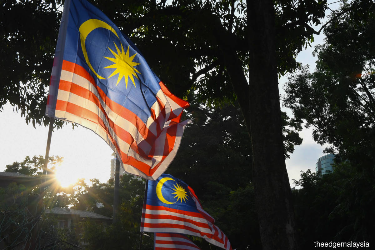 1200x800 Sin Chew to take disciplinary action against staff over flag gaffe
