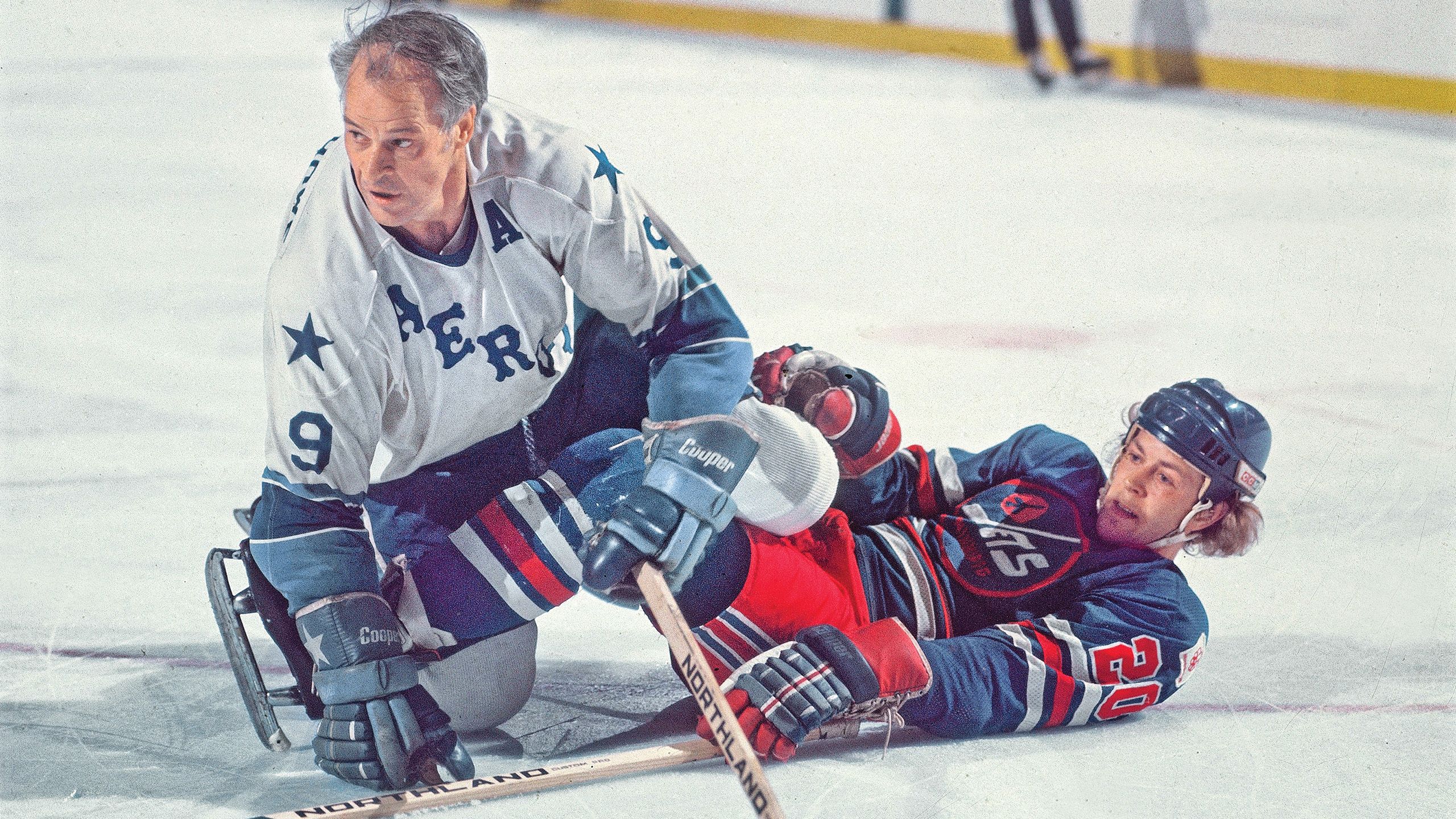 2560x1440 Gordie Howe: All in the Family