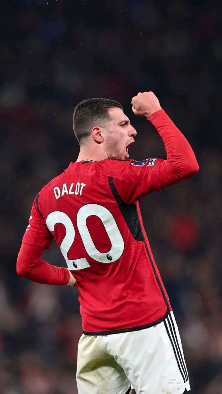 736x1307 Diego Dalot