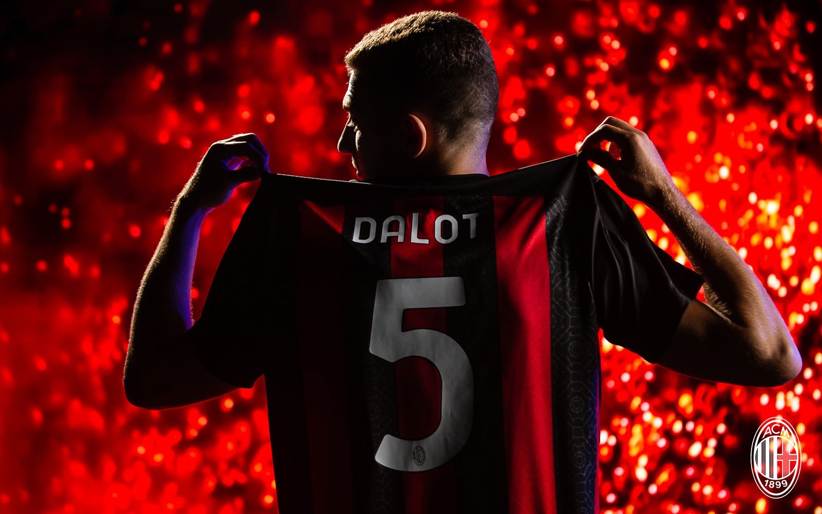 1600x1000 Diogo Dalot at Milan. Rossoneri Blog Milan News